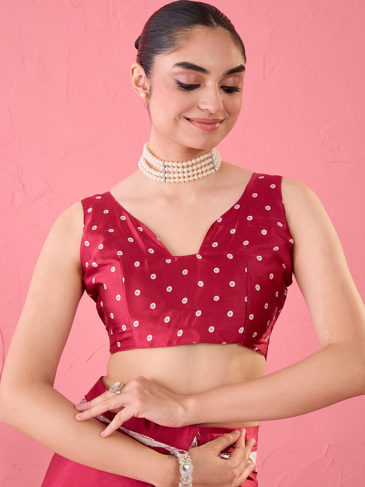 Burgundy Satin saree – detail view 5