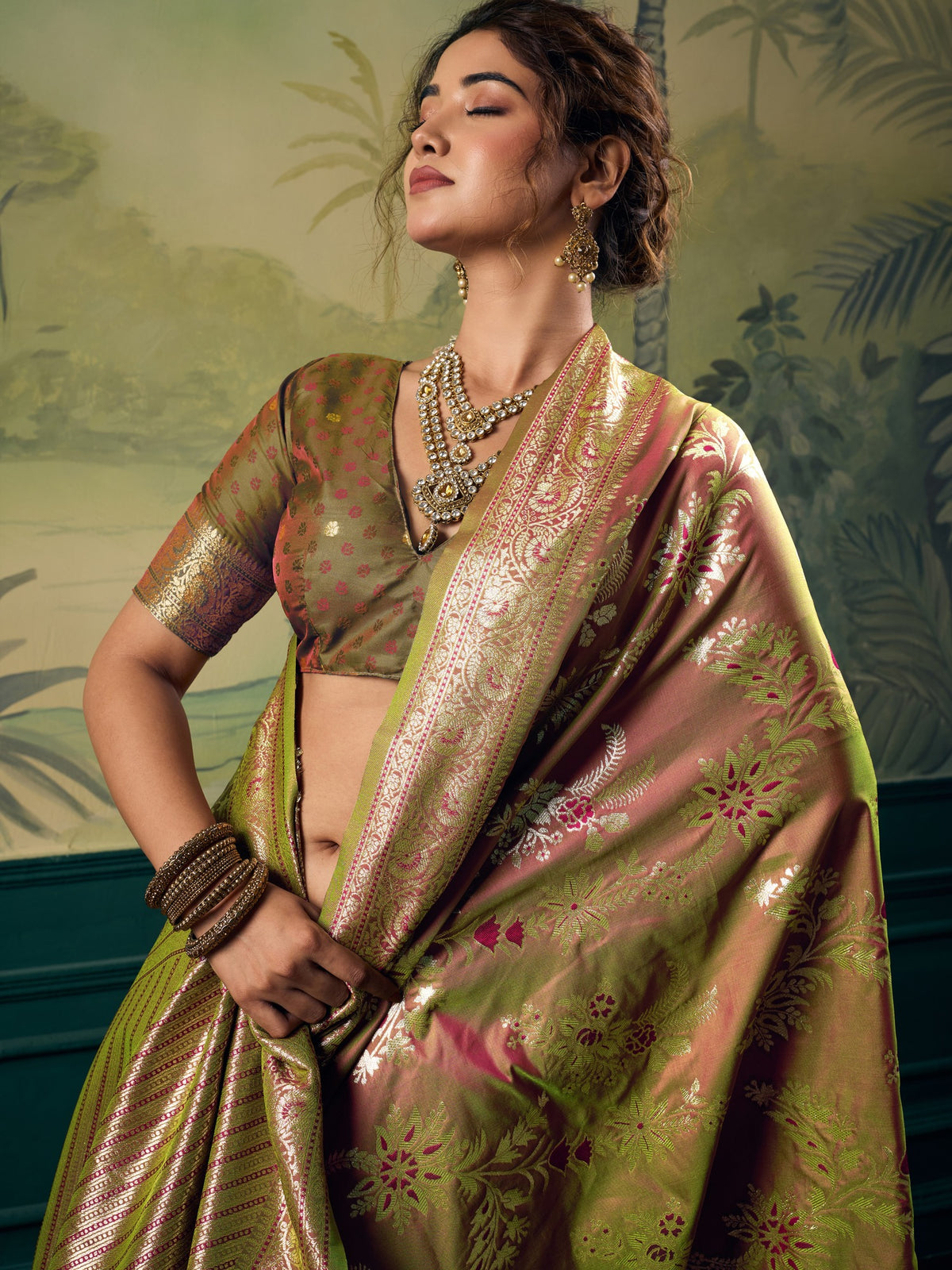 Olive Banarasi Silk saree – detail view 1
