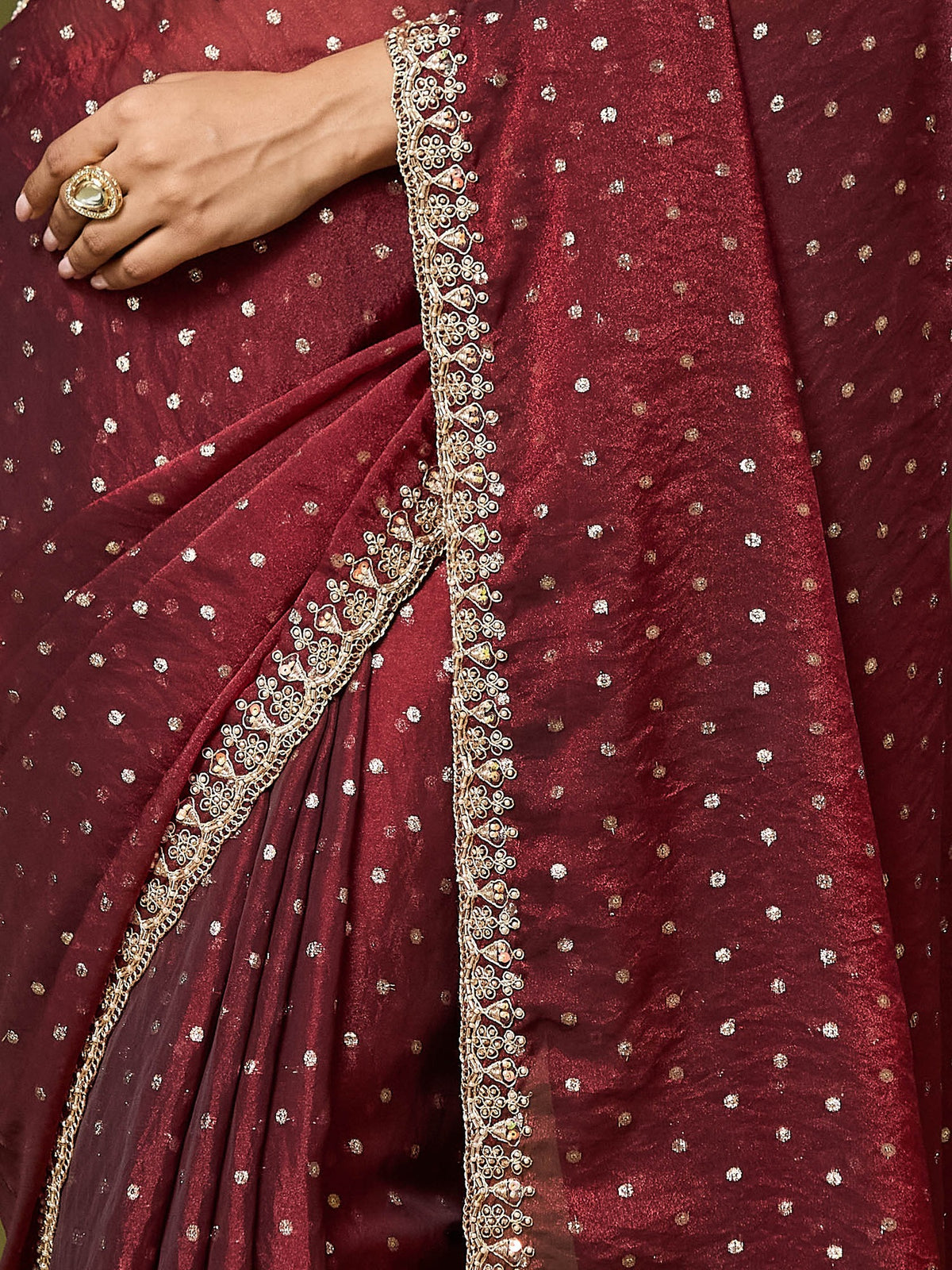Maroon Georgette saree – detail view 3