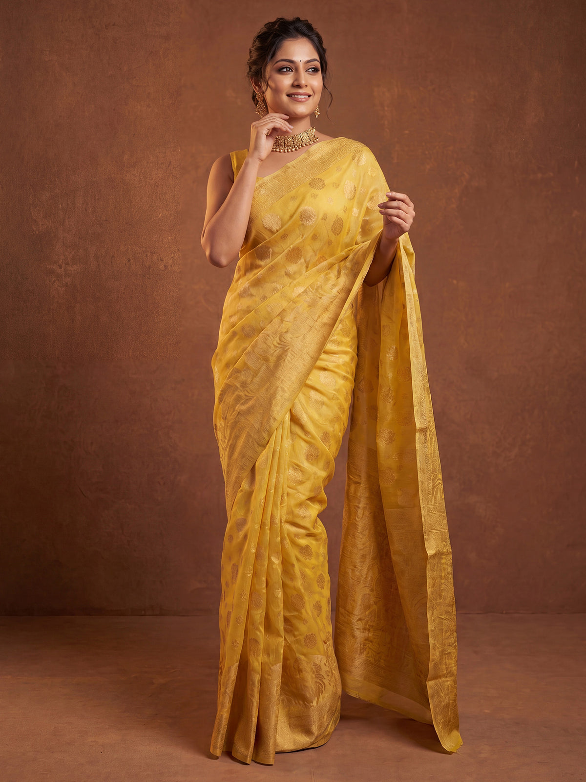 Yellow Silk Blend saree – detail view 3