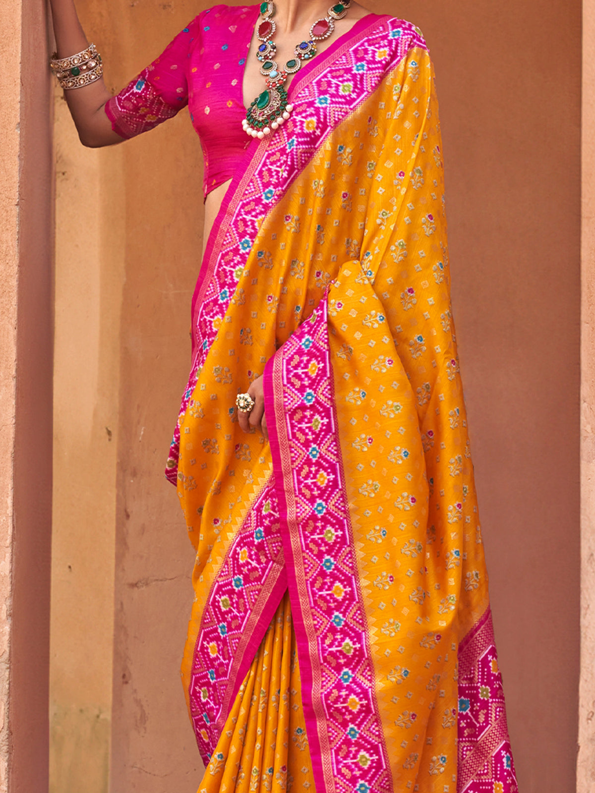 Mustard Silk Blend saree – detail view 3