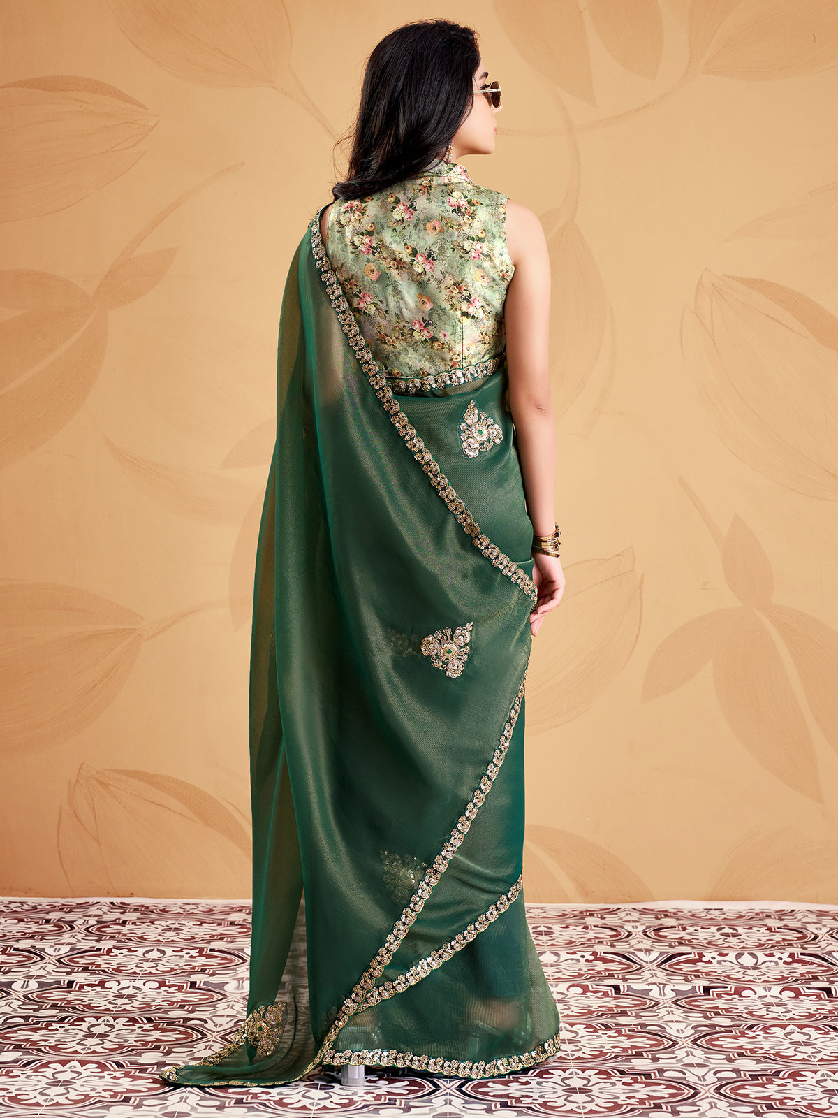Green Tissue saree – detail view 1