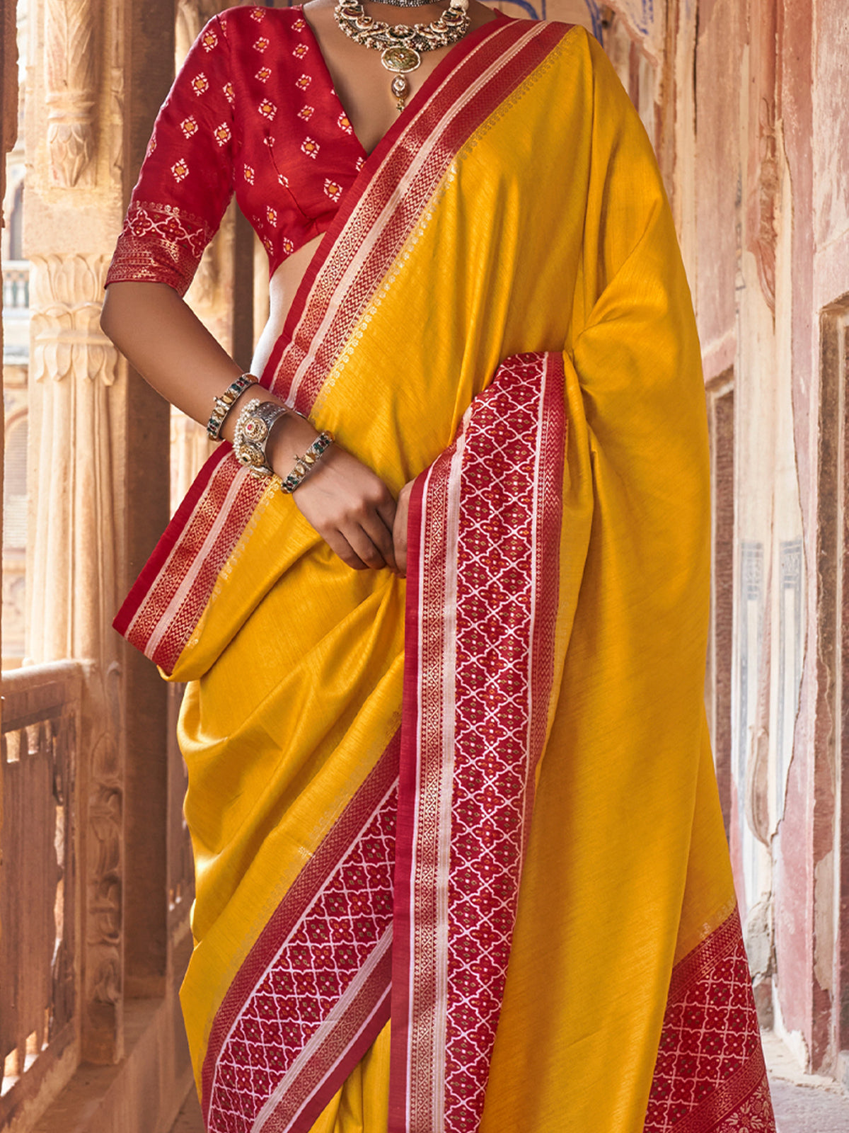 Mustard Silk Blend saree – detail view 3