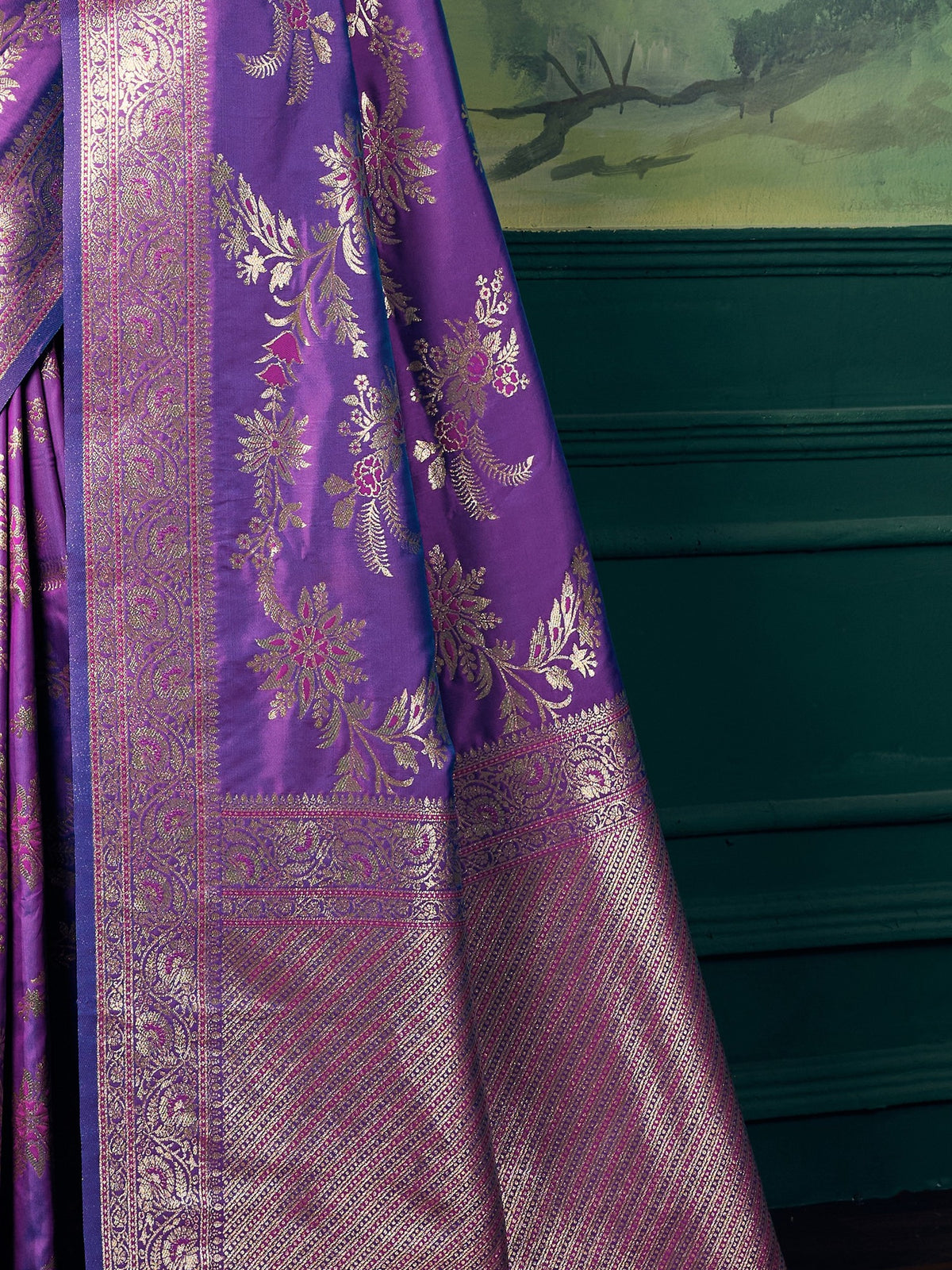Pallu detail of lavender banarasi silk saree showing woven motif design and zari border