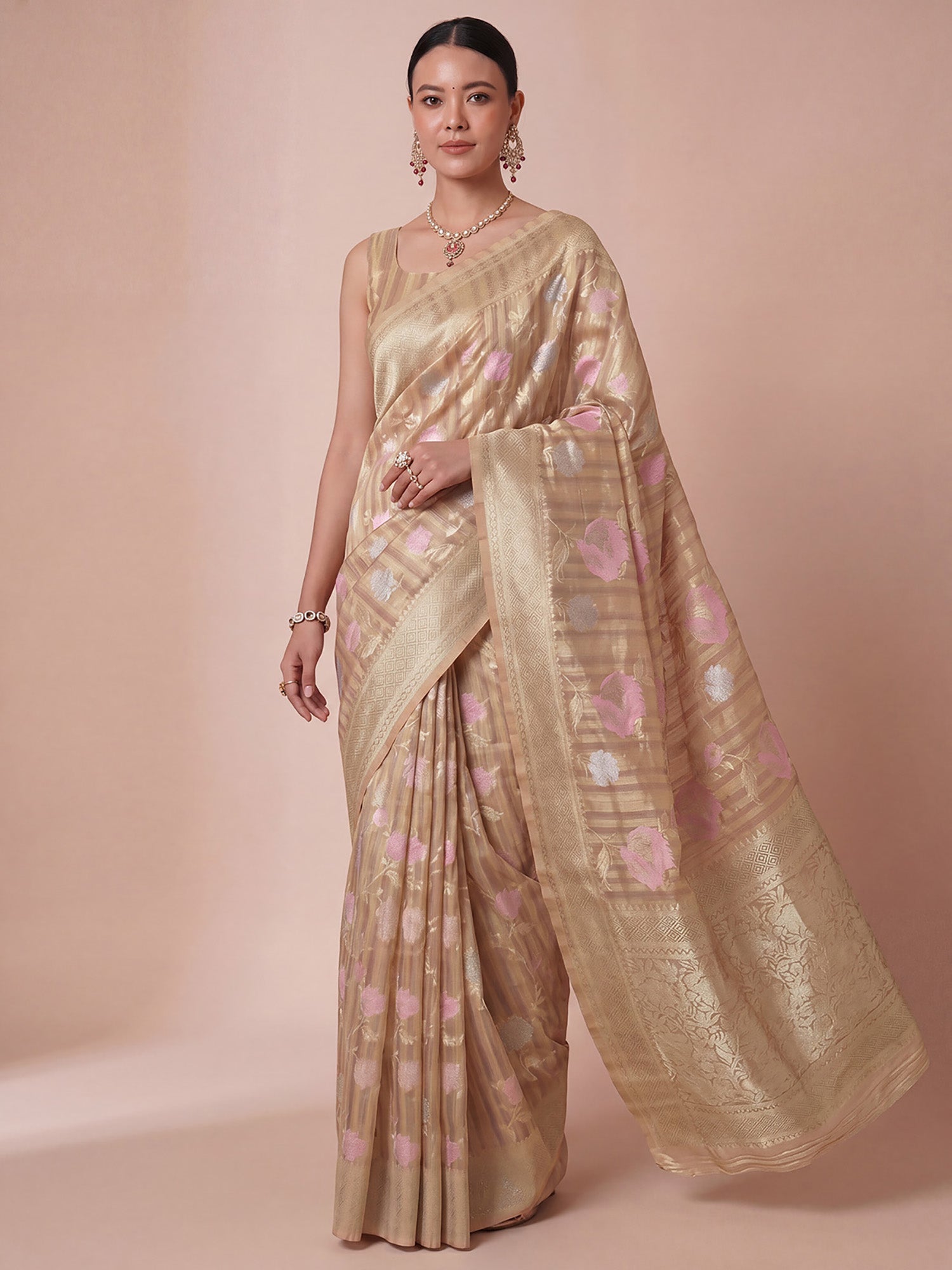 Beige Silk Blend saree – detail view 3