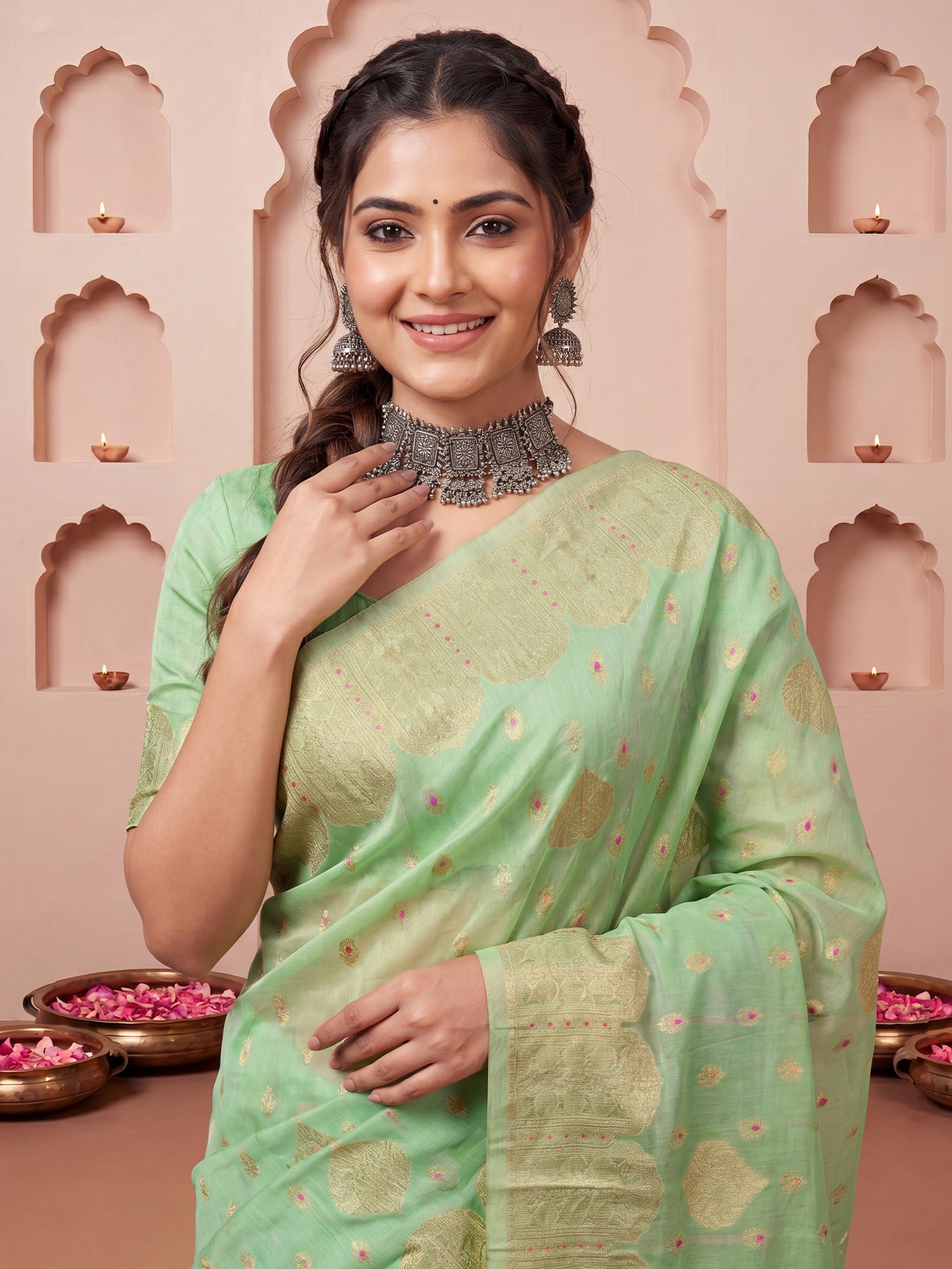 Mint Green Silk Blend saree – detail view 3