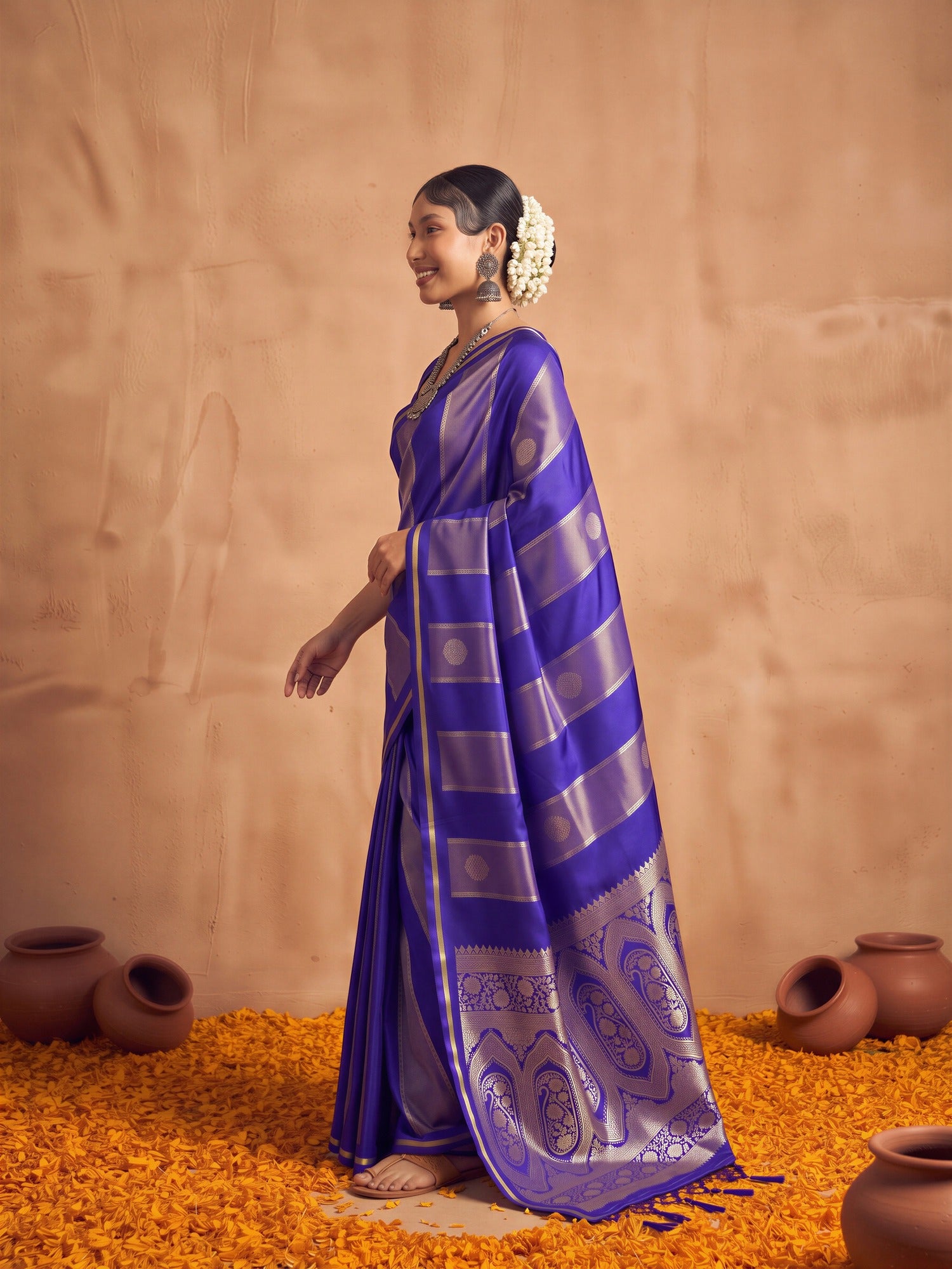 Blue Satin saree – detail view 2