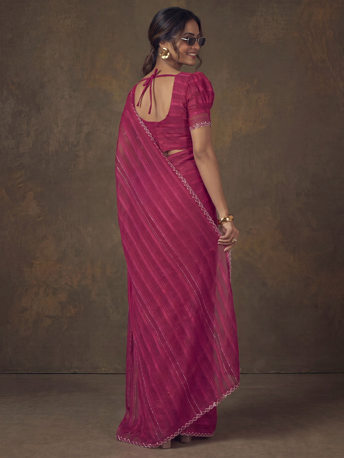 Pink Georgette saree – detail view 1