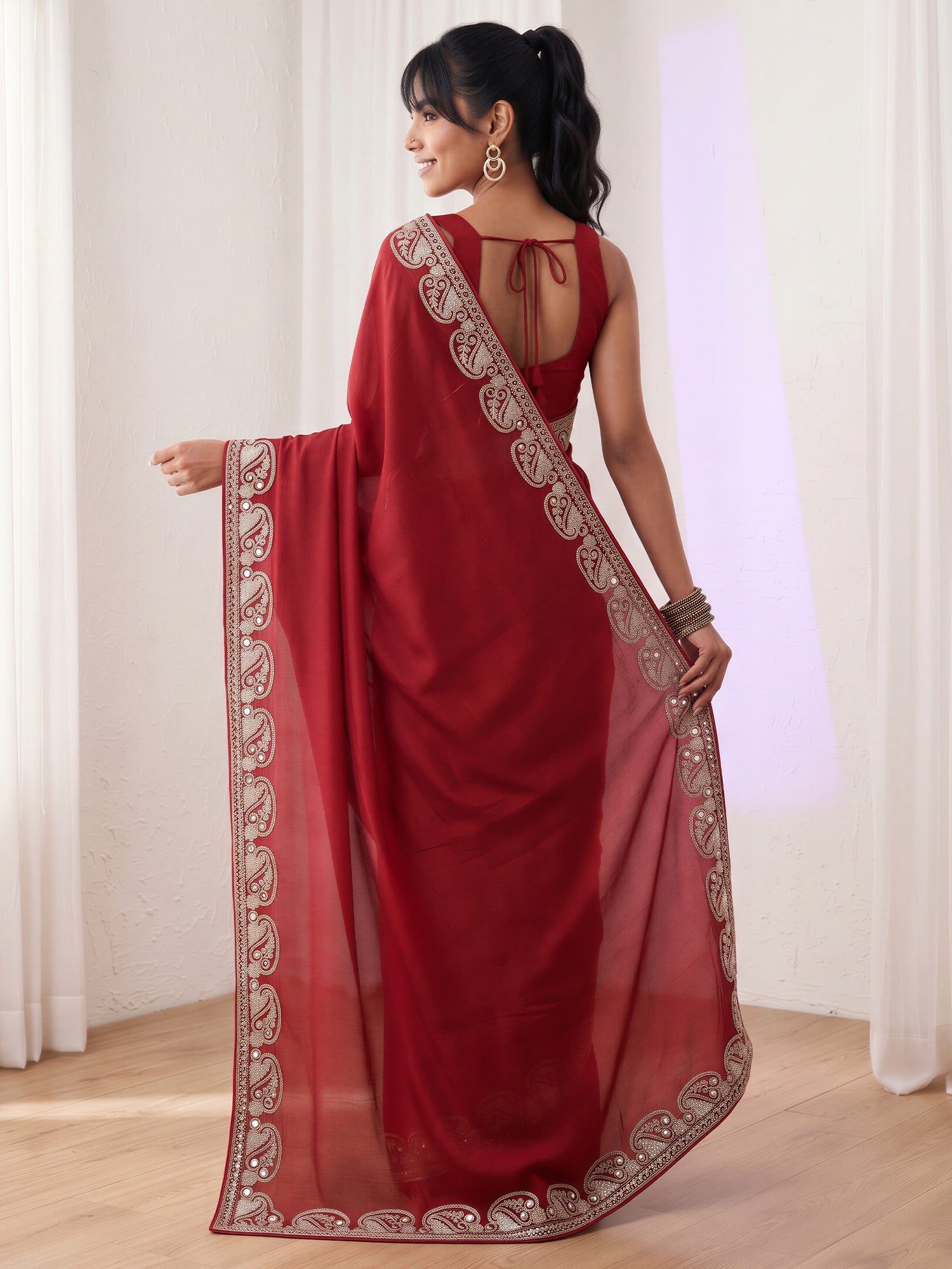 Maroon Vichitra Silk saree – detail view 1