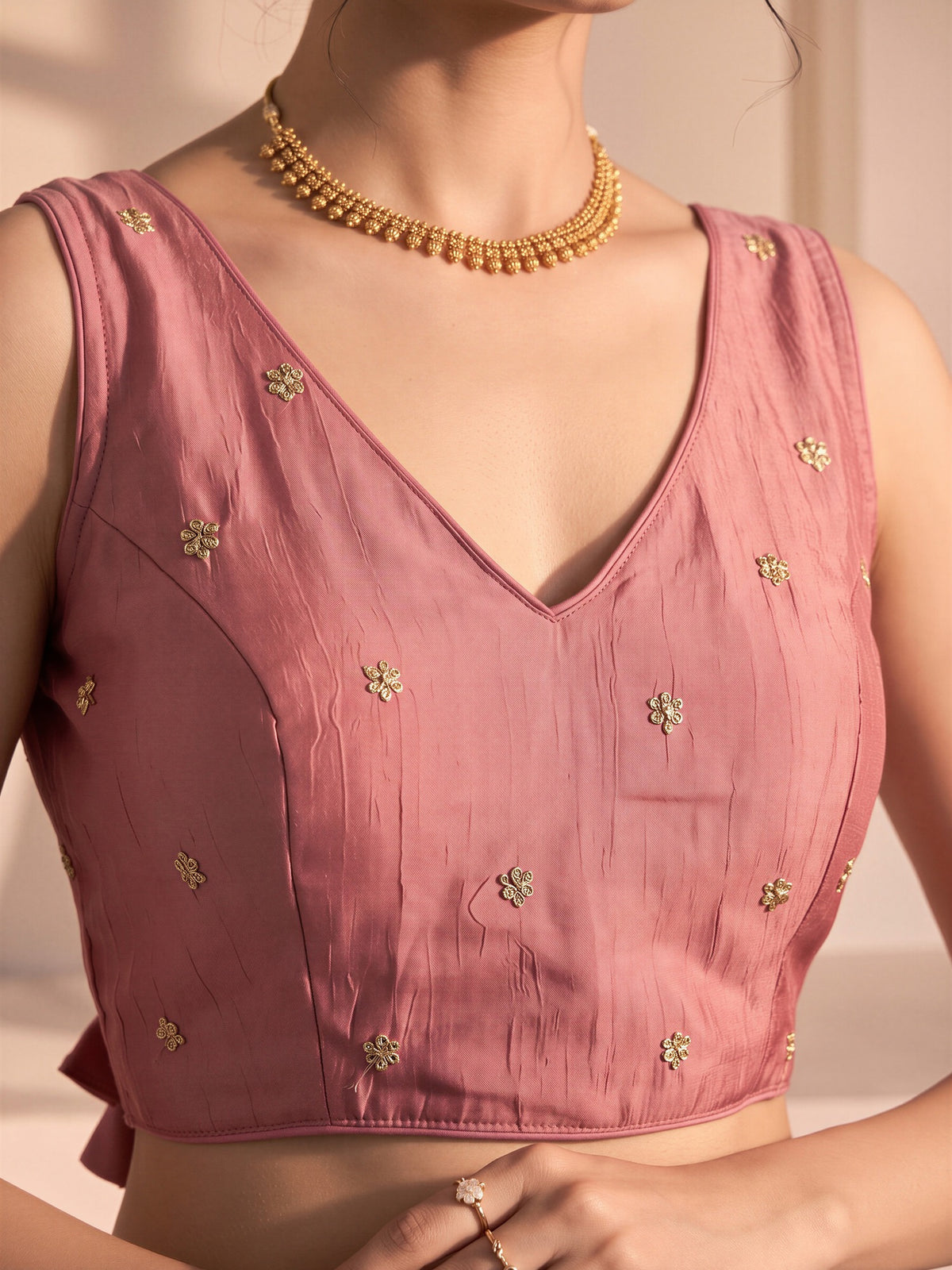 Peach sequin embellished vichitra silk sleeveless readymade saree blouse with v neck view 4