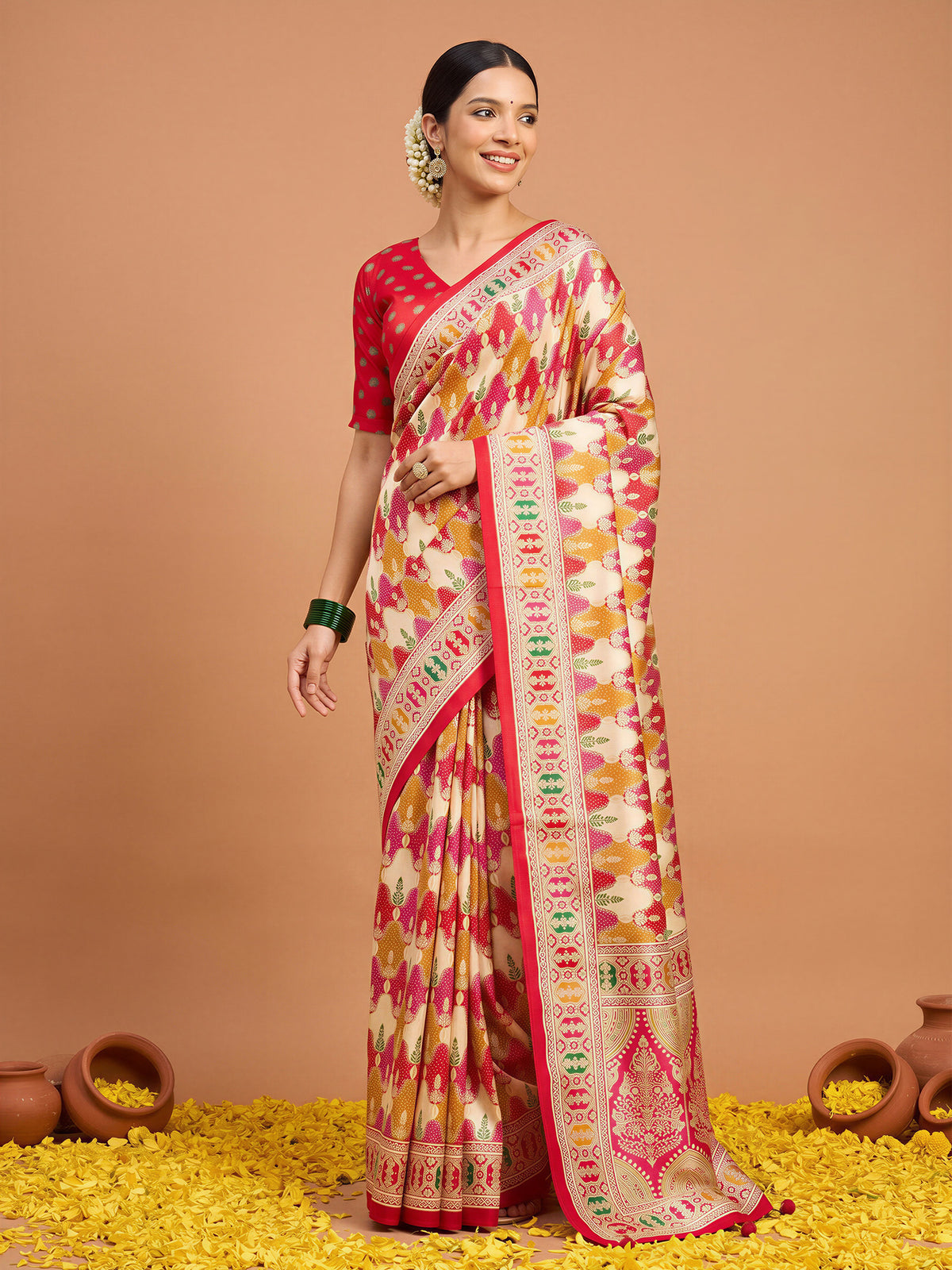 Red Silk Blend saree – detail view 2