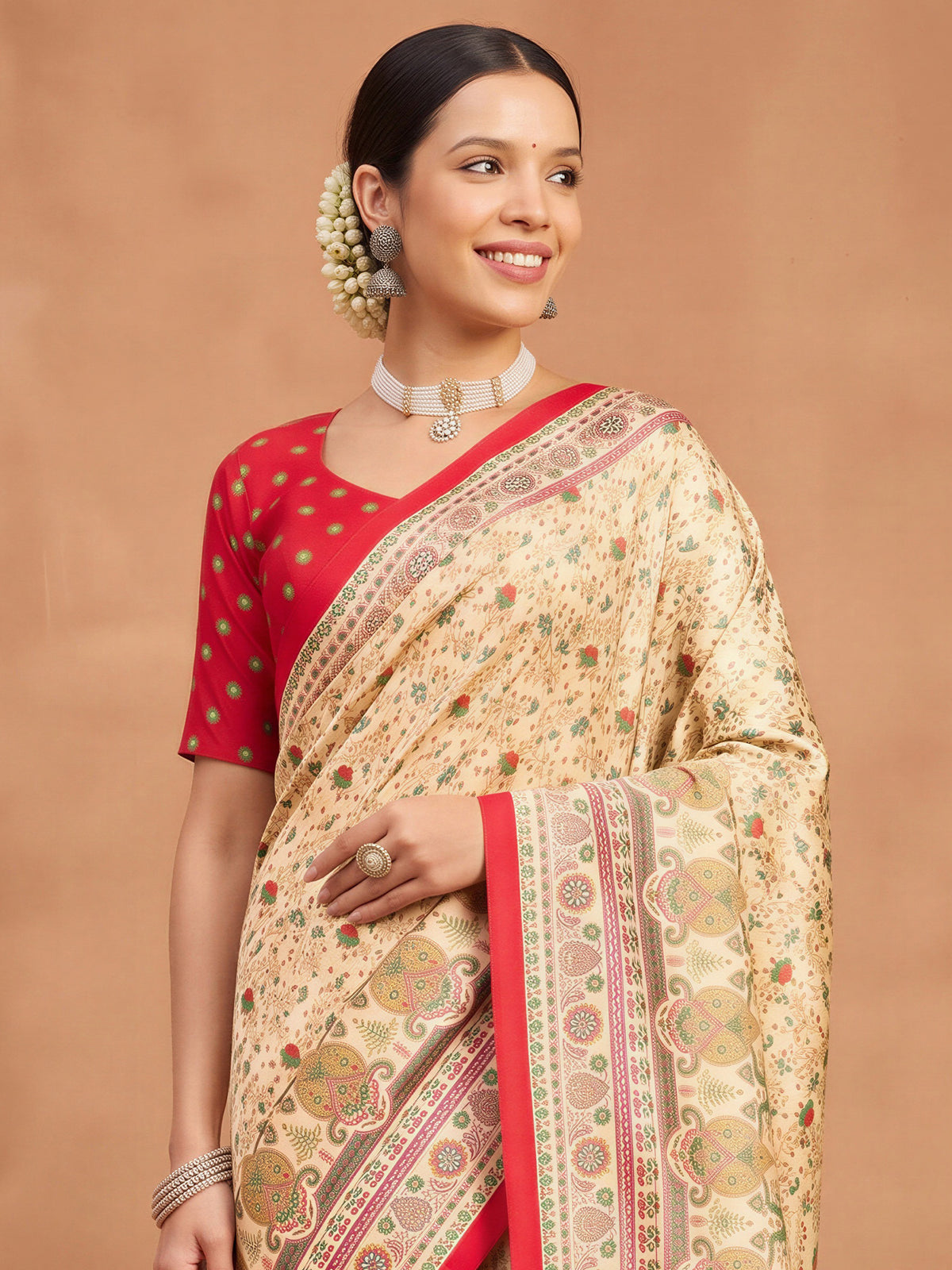 Cream Silk Blend saree – detail view 3