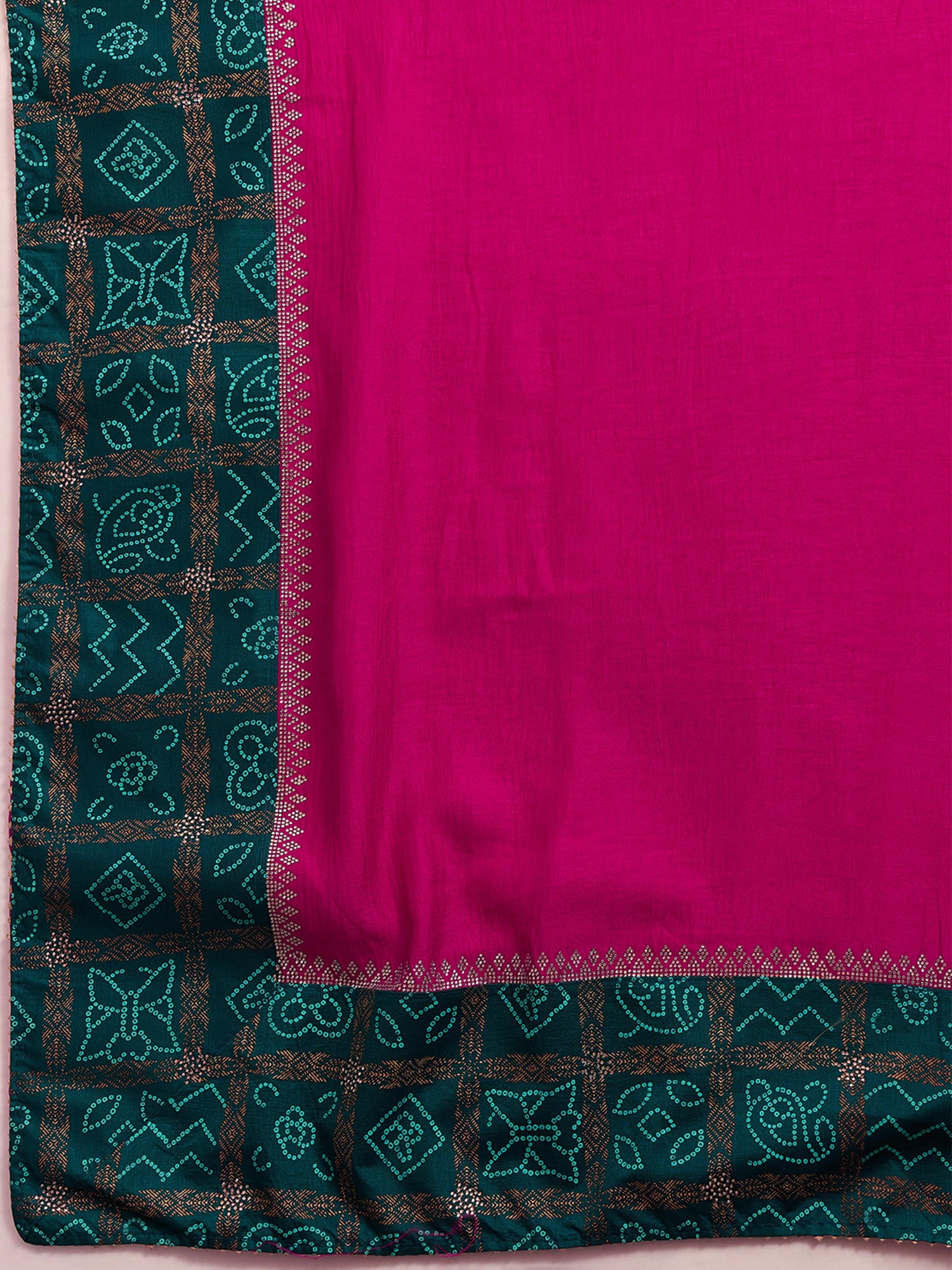 Magenta Vichitra Silk saree – detail view 5