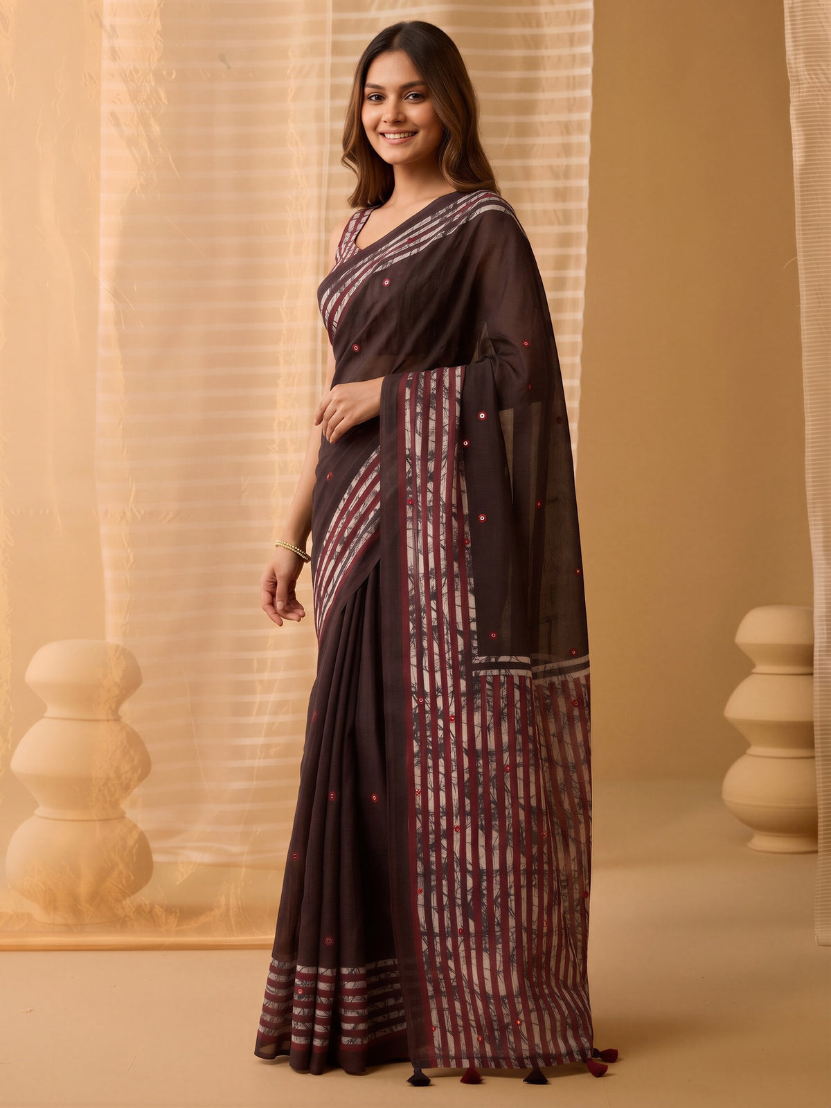 Dark Brown linen saree view 2