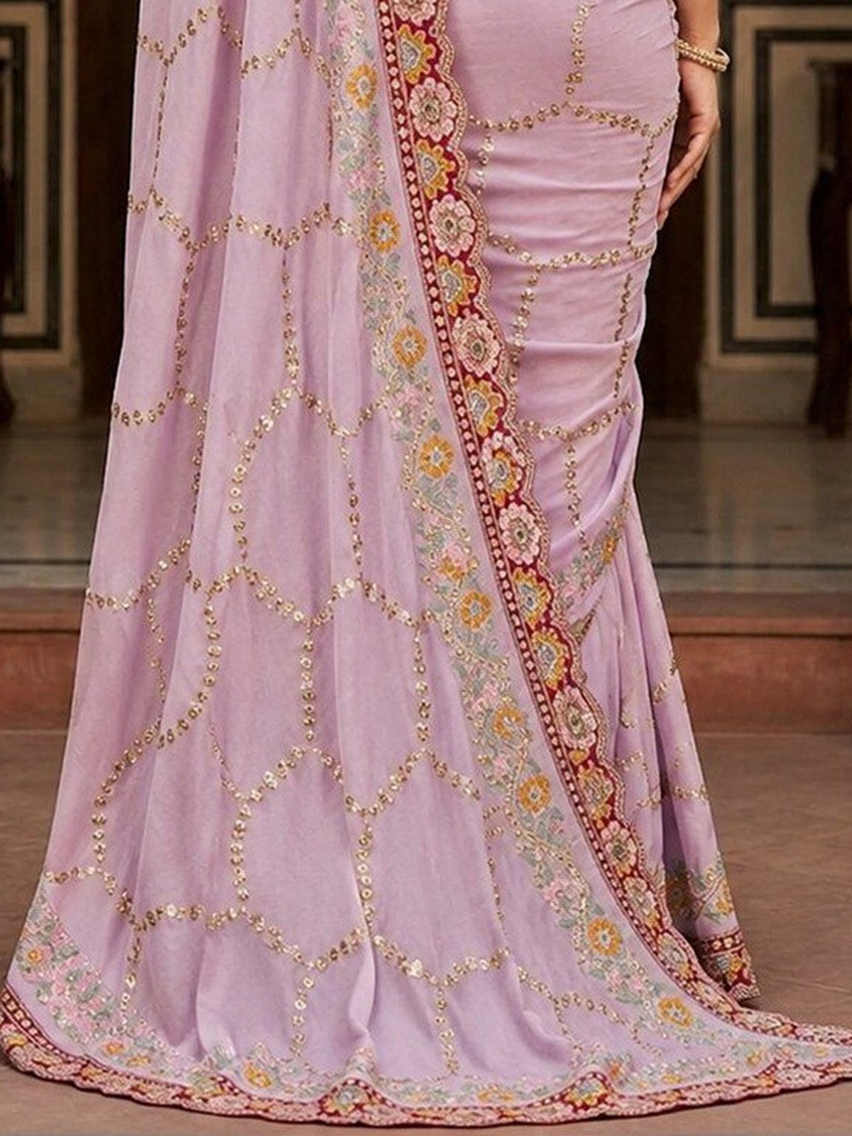 Lavender Pure Georgette saree – detail view 4
