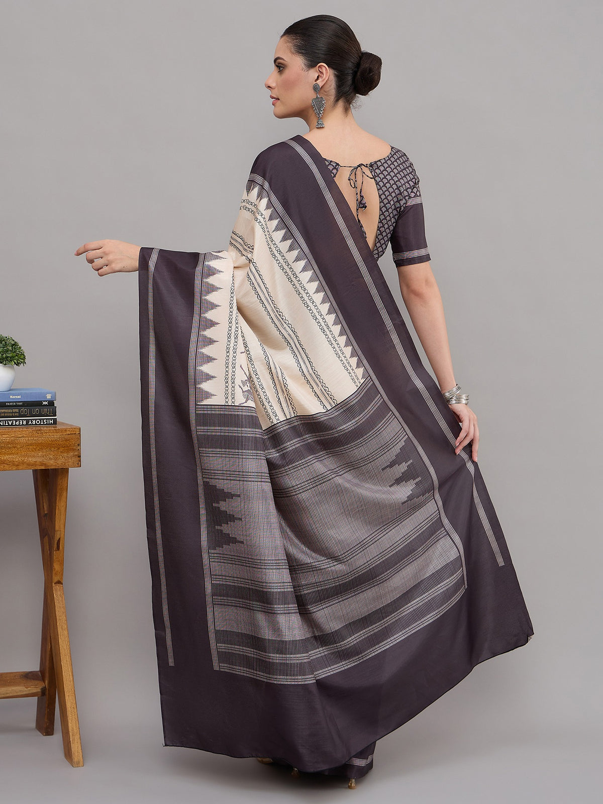 Off White soft silk saree view 2
