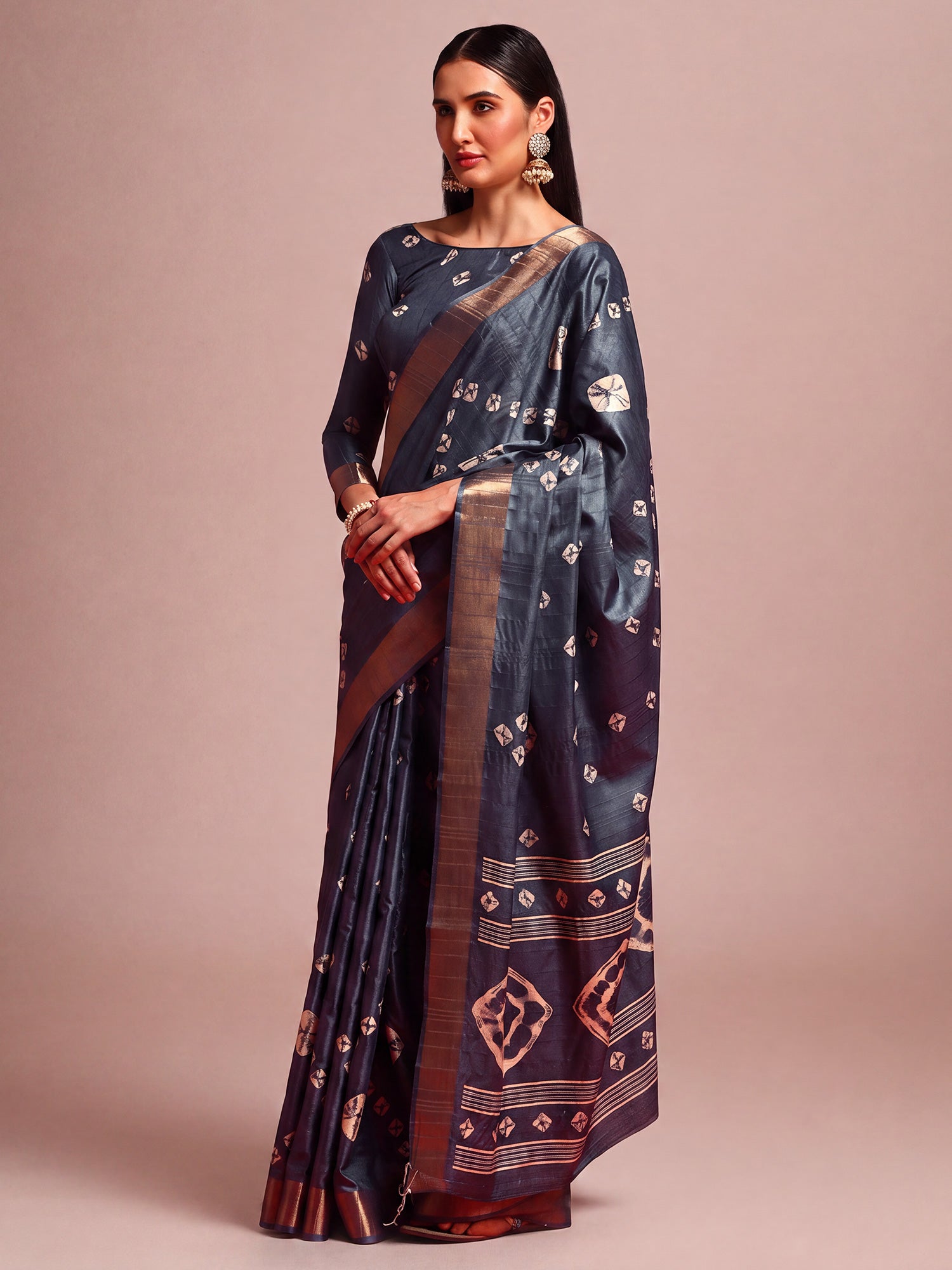 Grey Silk Blend saree – detail view 2