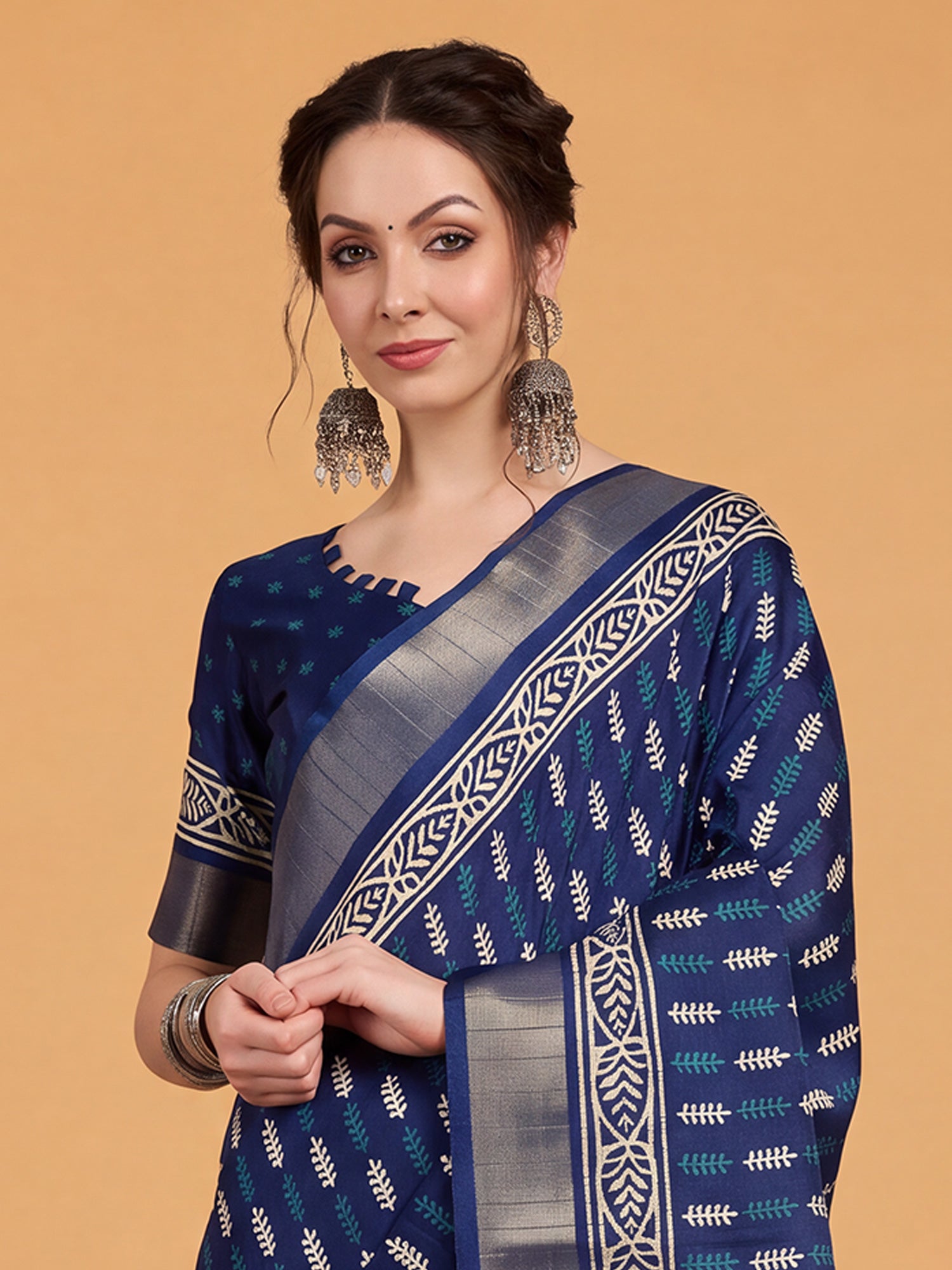 Navy Blue Silk Blend saree – detail view 3