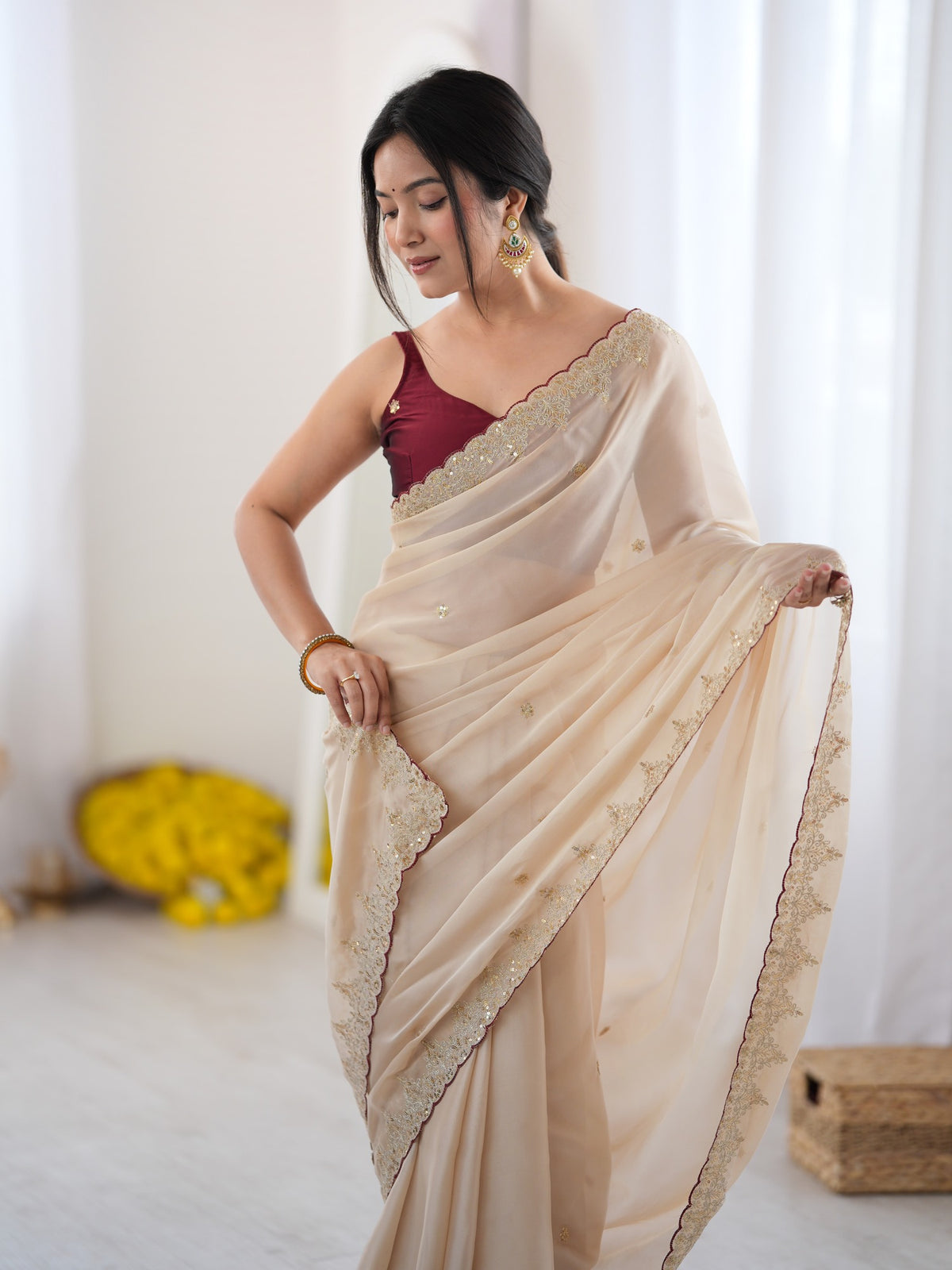 Beige Georgette saree – detail view 2