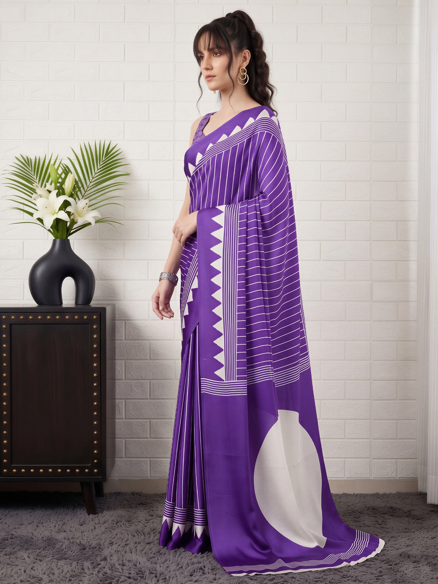 Purple Satin saree – detail view 2