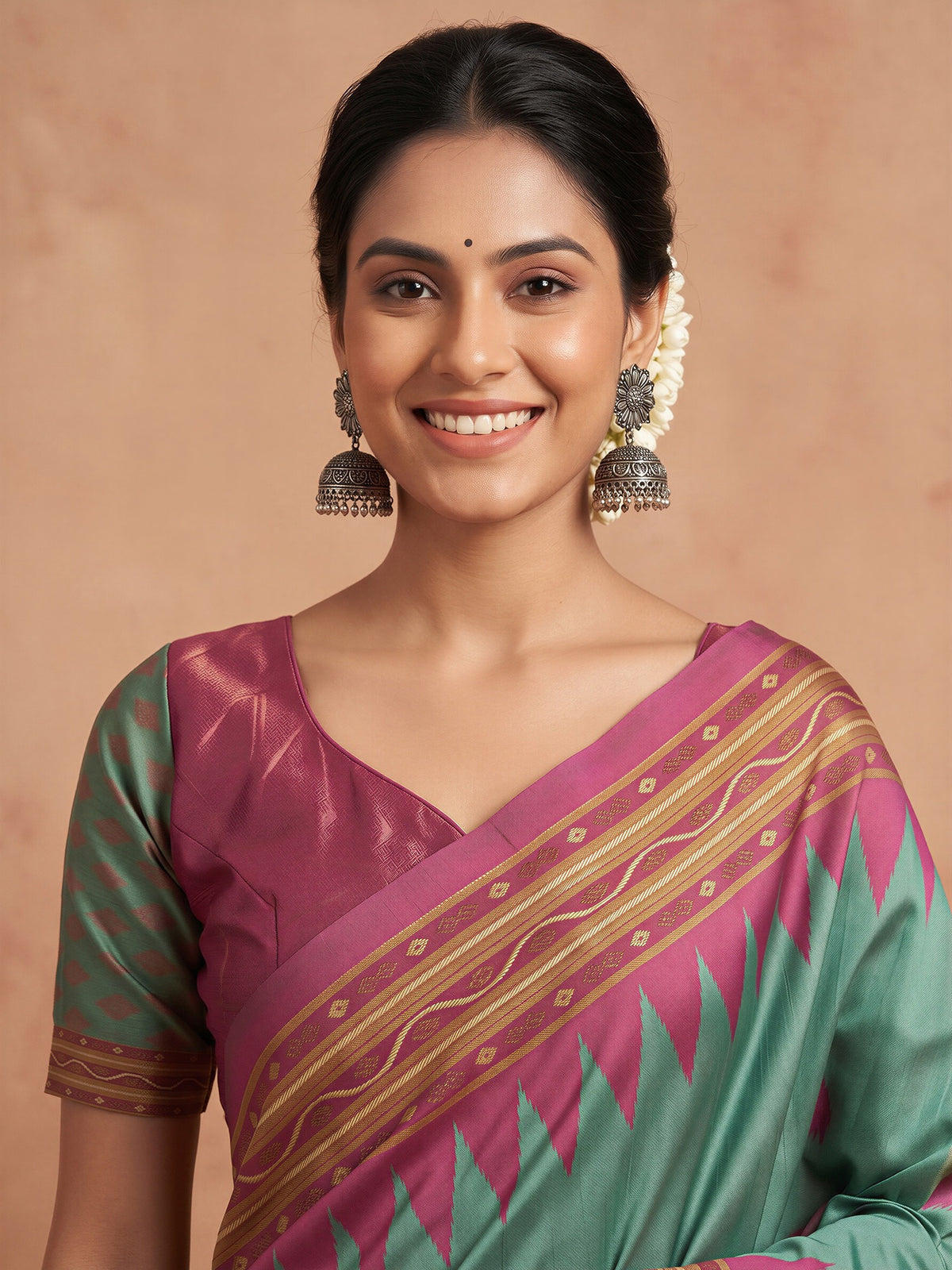Teal Green Silk Blend saree – detail view 4