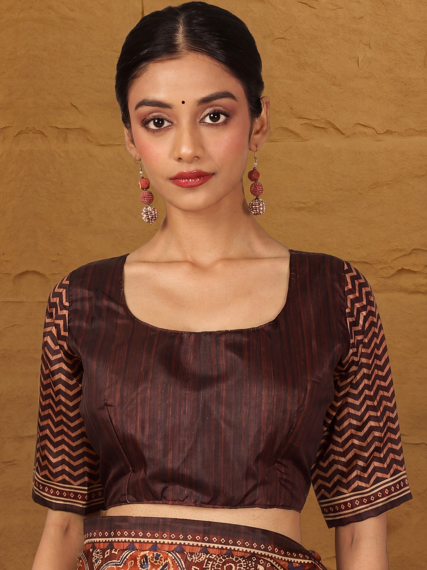 Brown Silk Blend saree – detail view 4