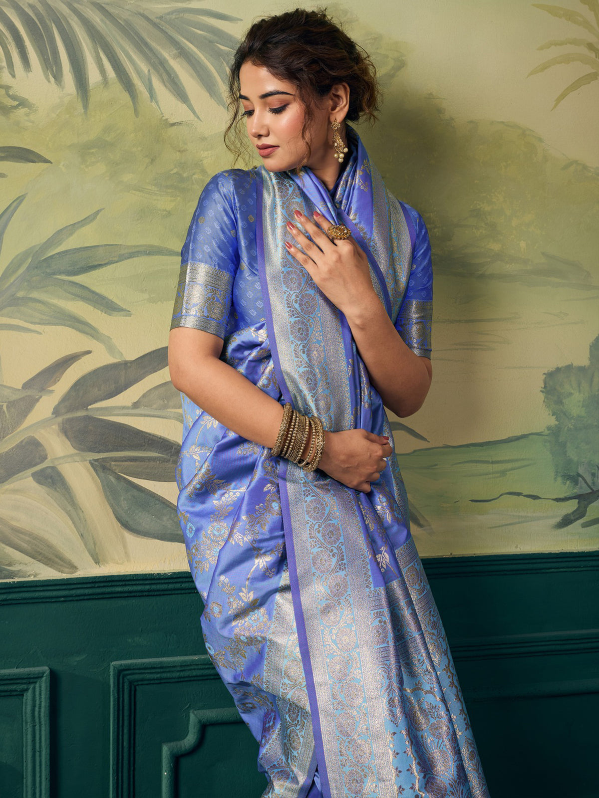 Blue Banarasi Silk saree – detail view 1