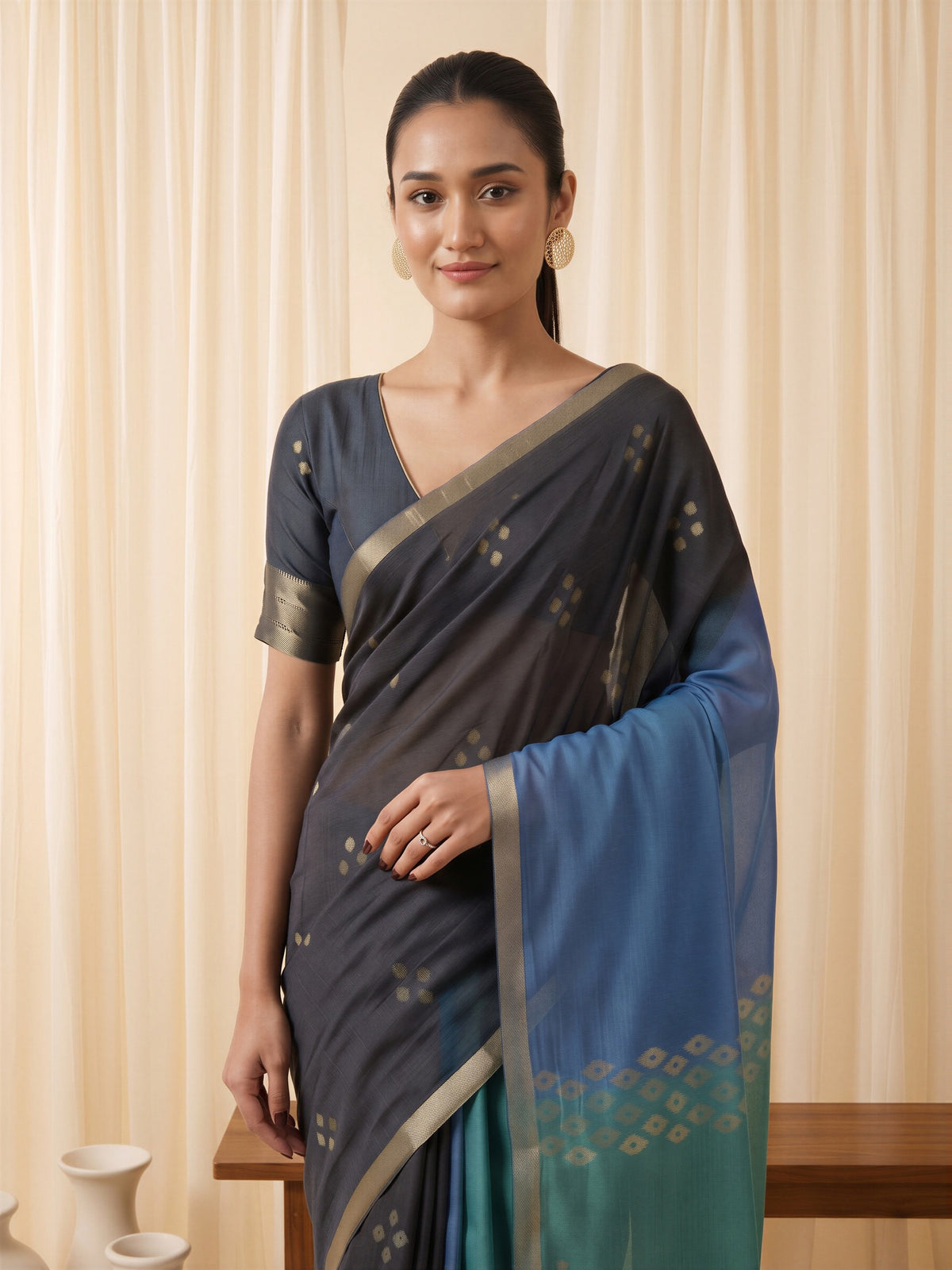 Black Viscose Silk saree – detail view 3