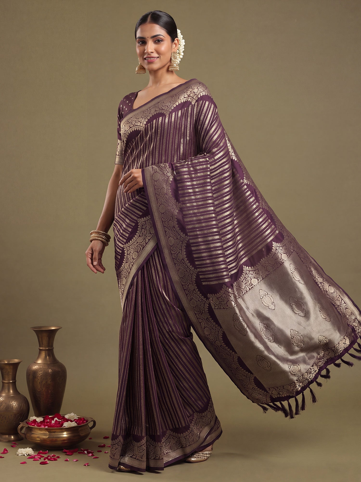 Purple Georgette saree – detail view 3