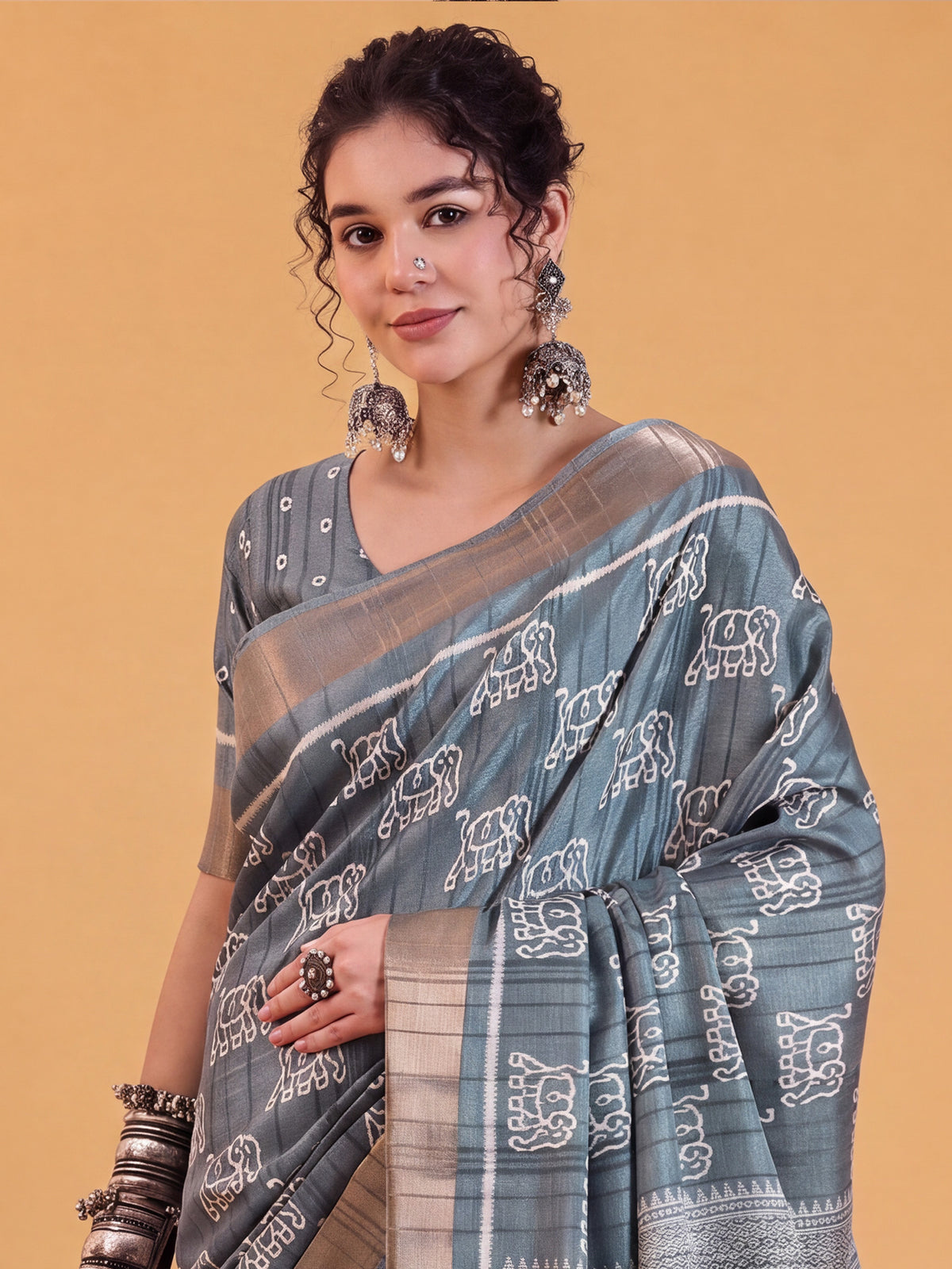 Sea Green Silk Blend saree – detail view 3