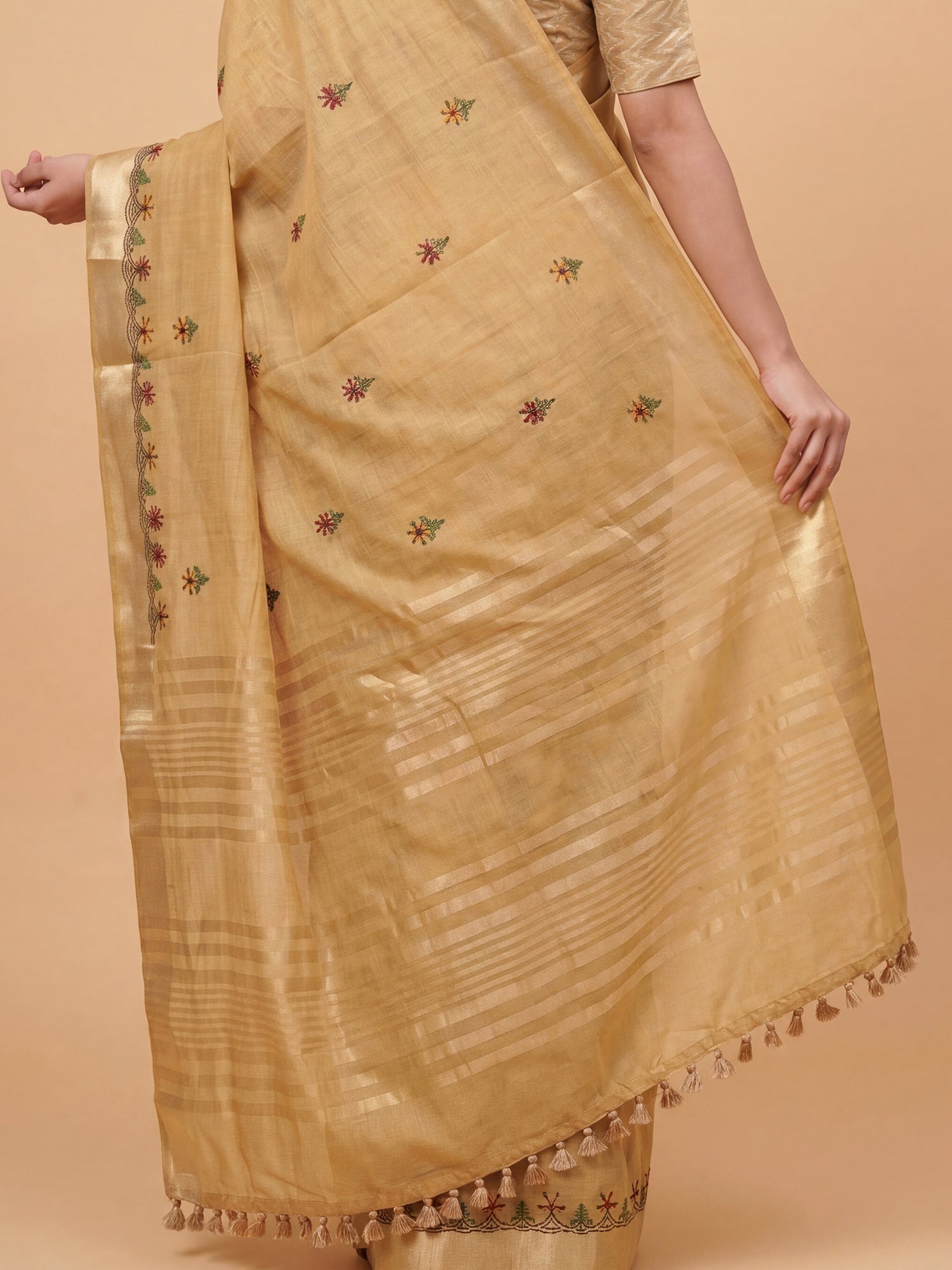 Beige Cotton Linen saree – detail view 5