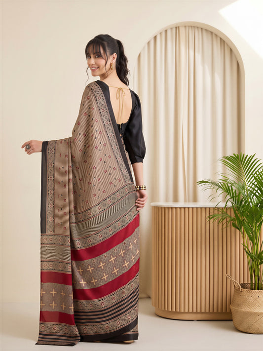 Beige Satin saree – detail view 1