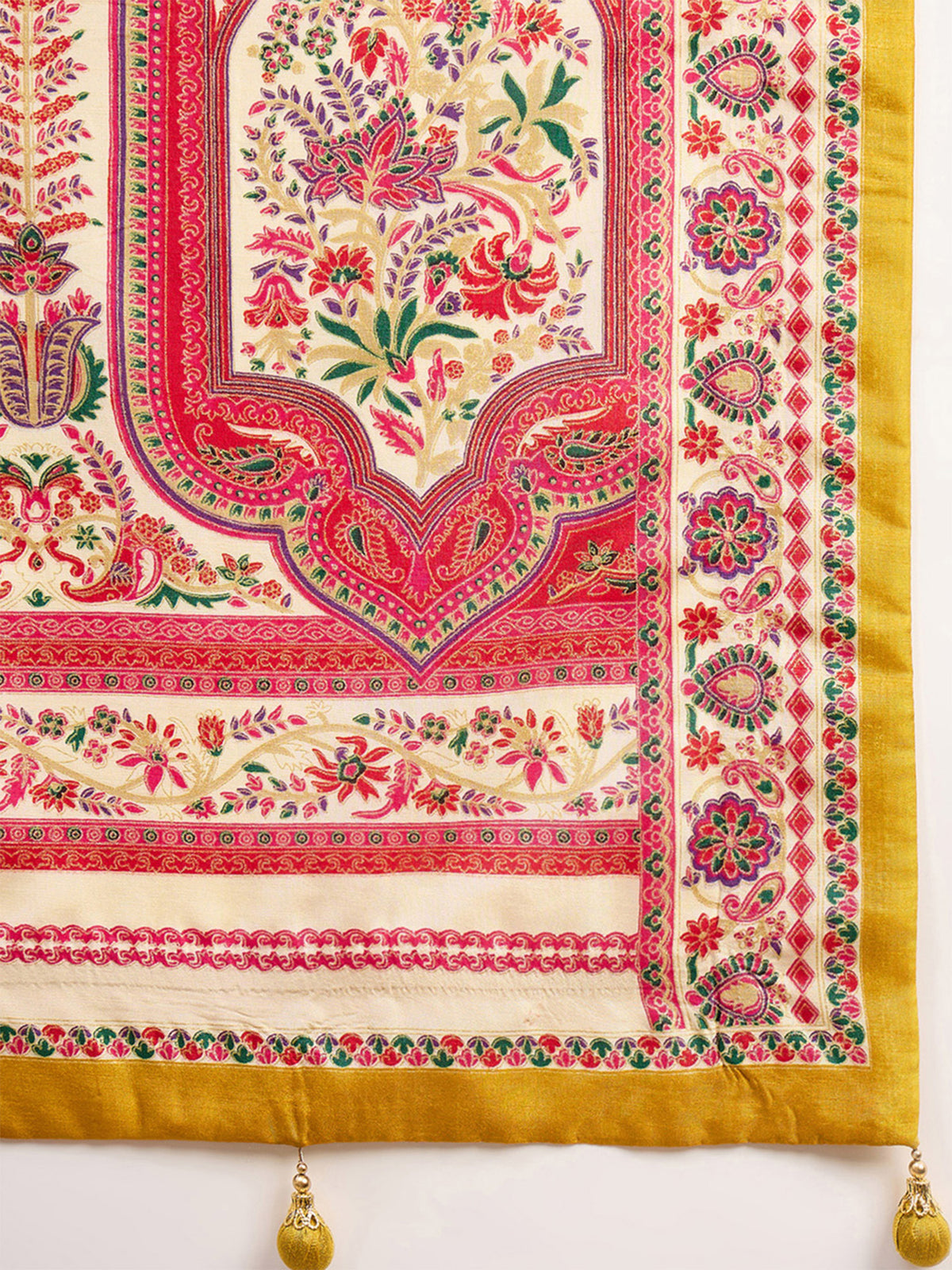 Cream Silk Blend saree – detail view 5