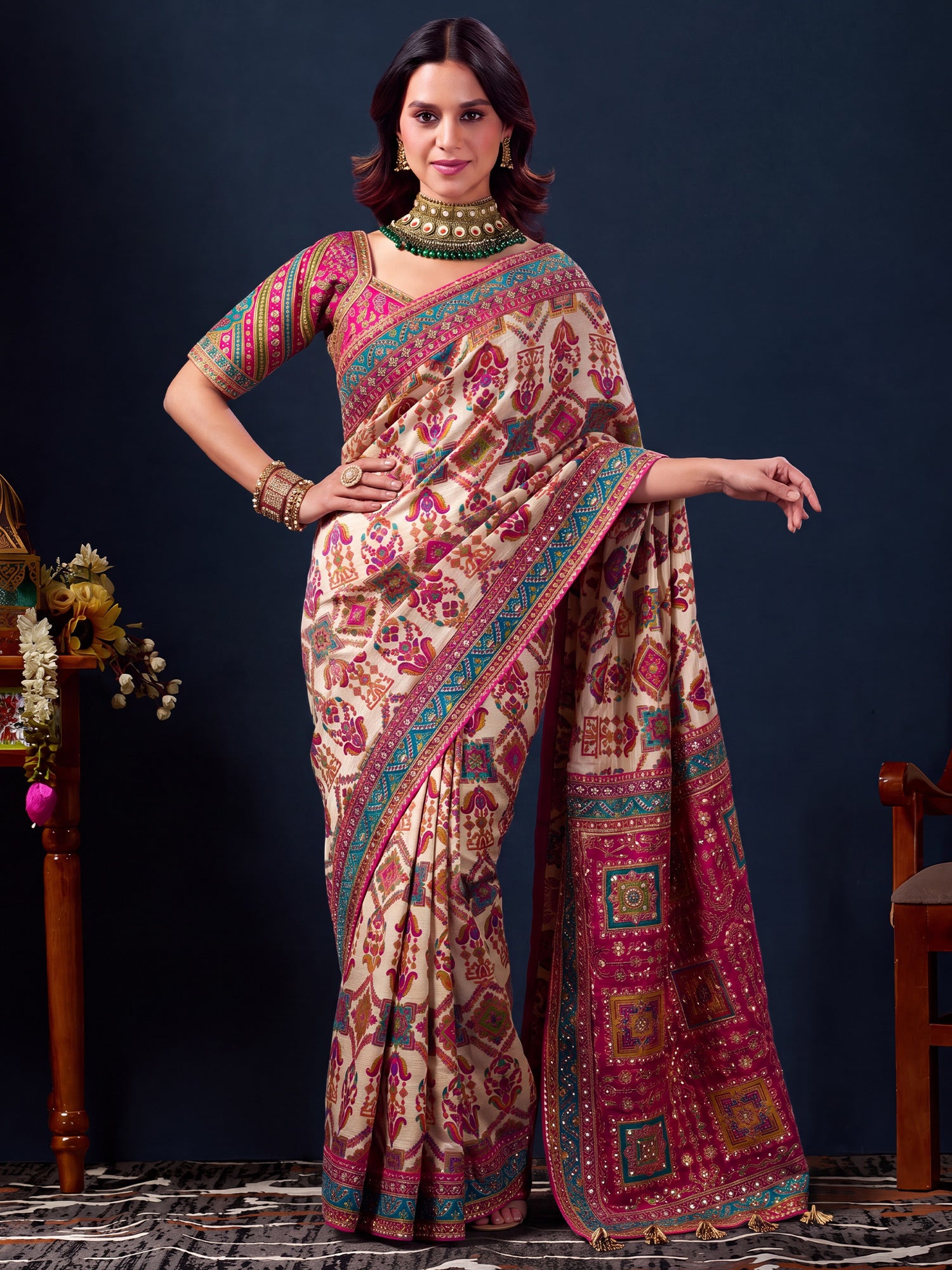 Cream Silk Blend saree – detail view 3