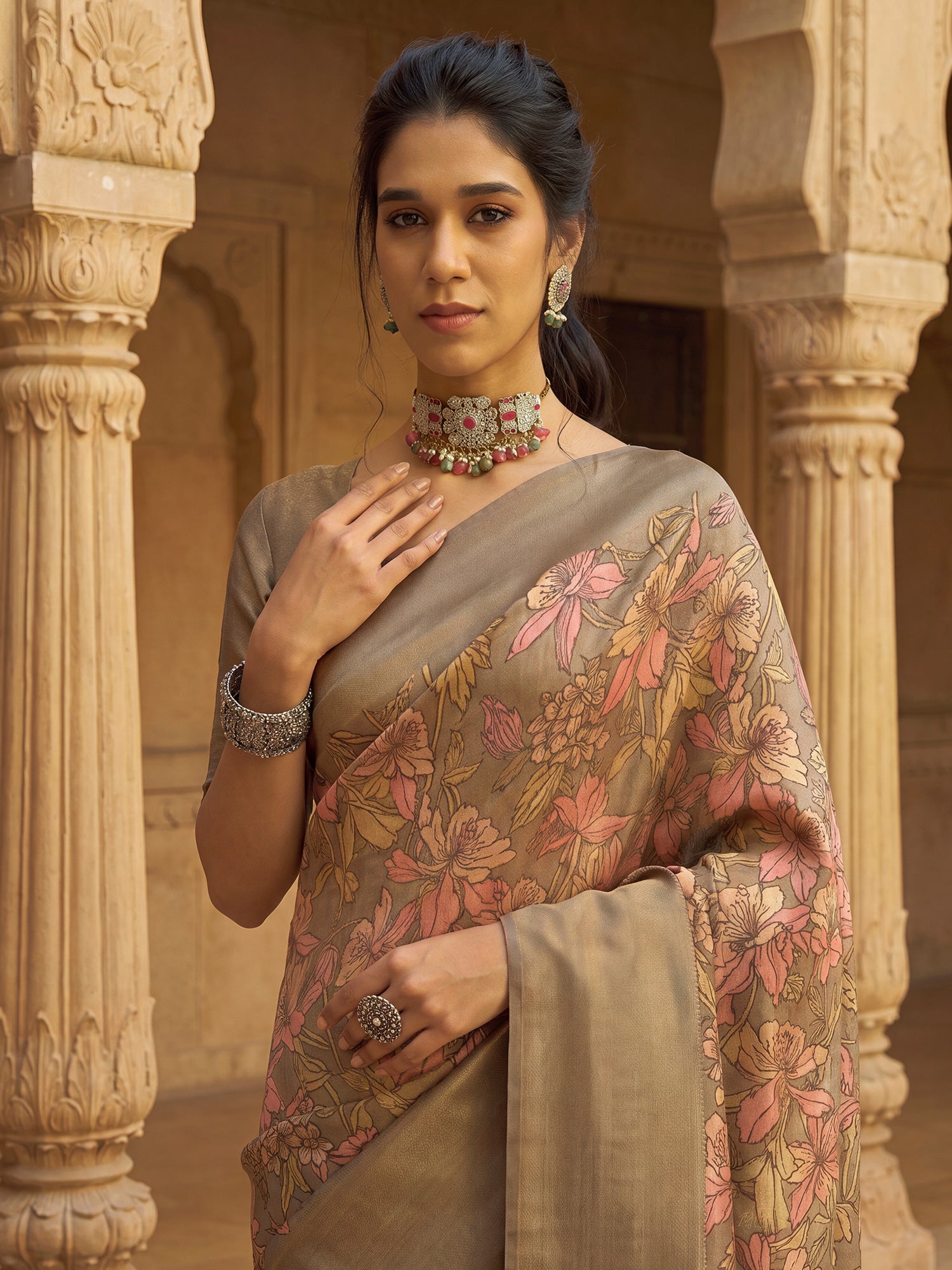 Tan Silk Blend saree – detail view 4