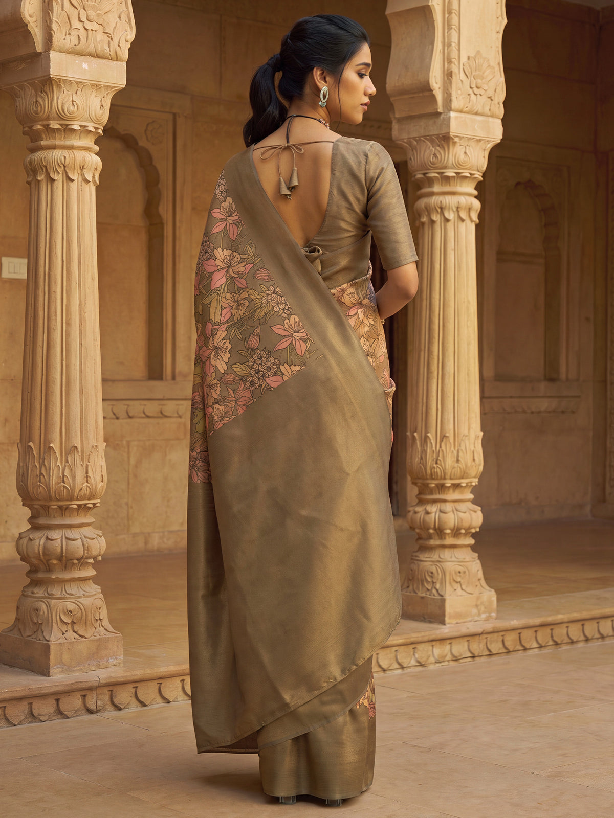 Tan Silk Blend saree – detail view 1
