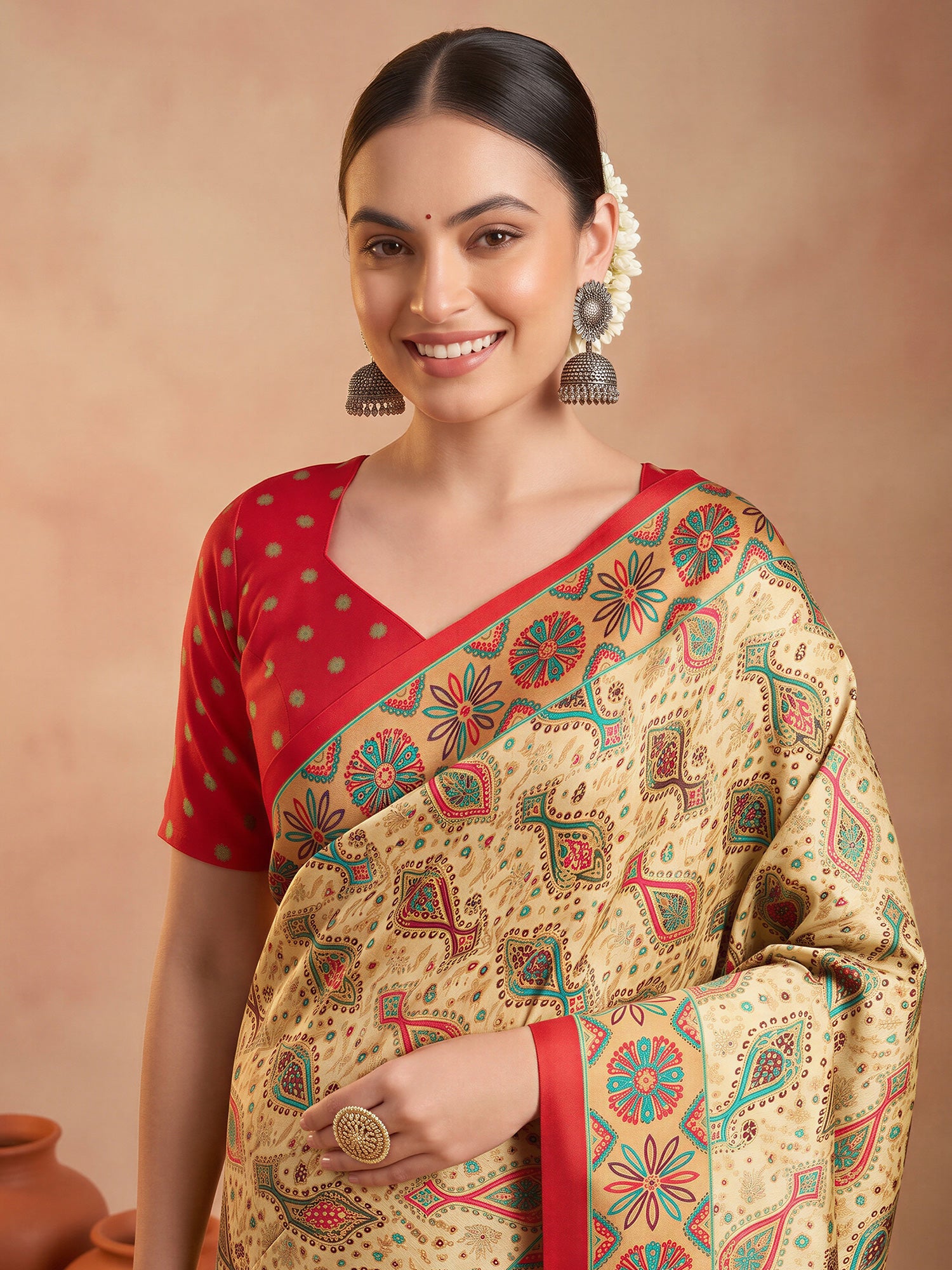 Red Silk Blend saree – detail view 4