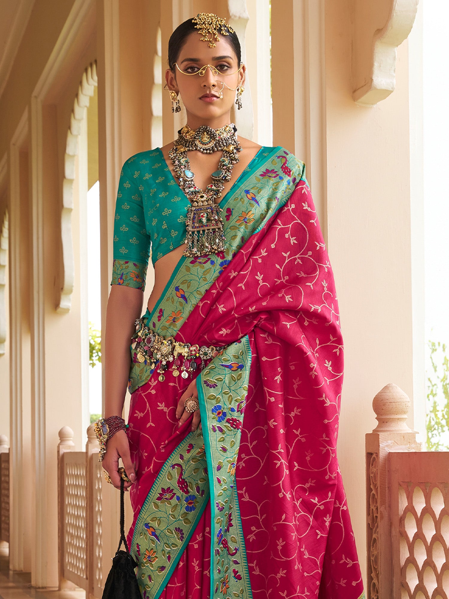 Pink Silk Blend saree – detail view 3