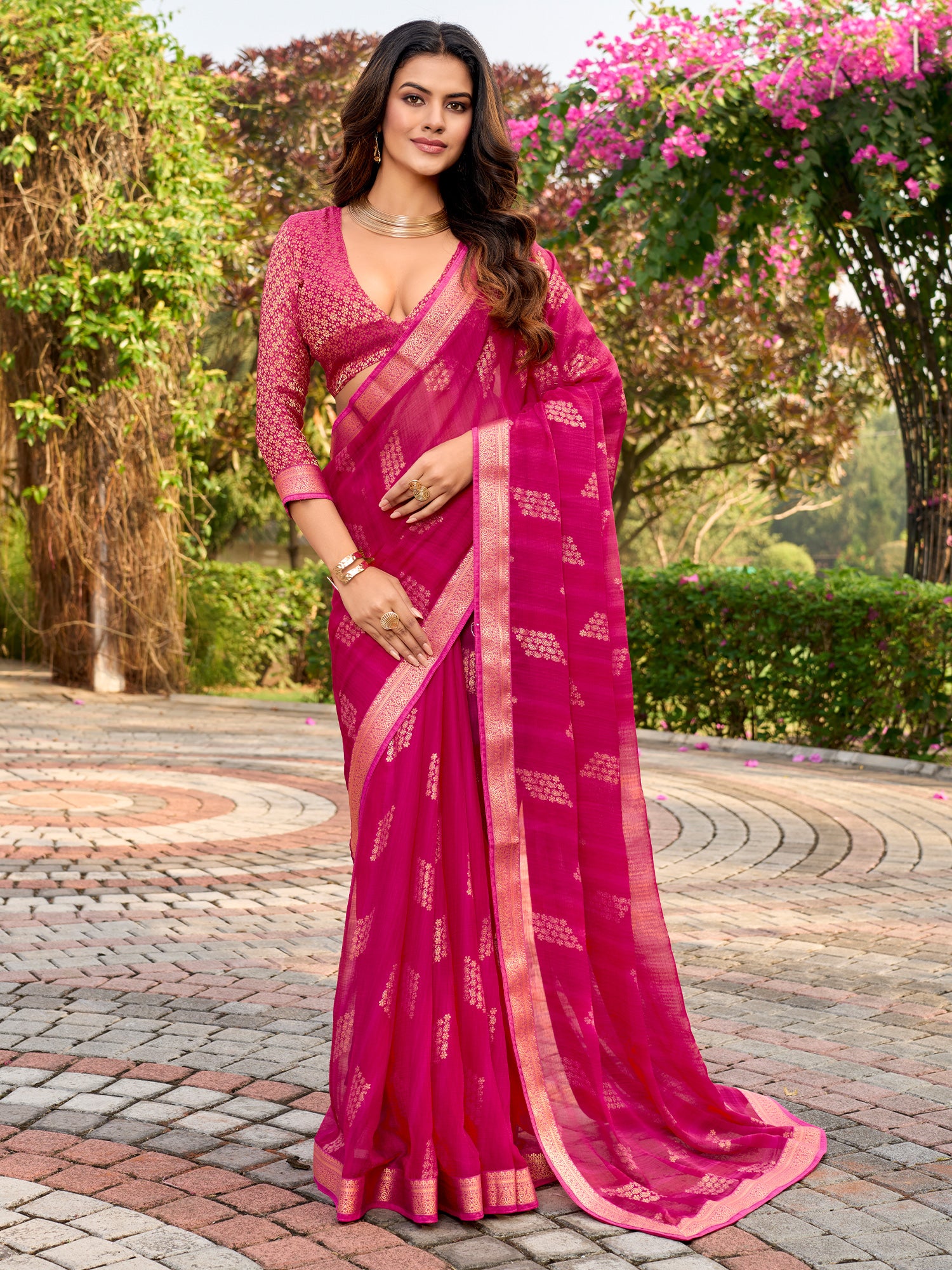 Pink Chiffon saree – detail view 2