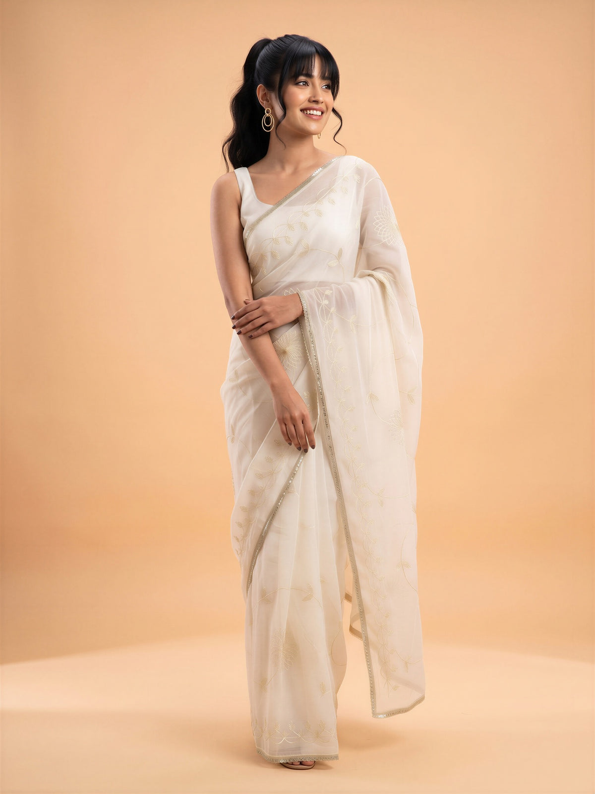 White Georgette saree – detail view 3