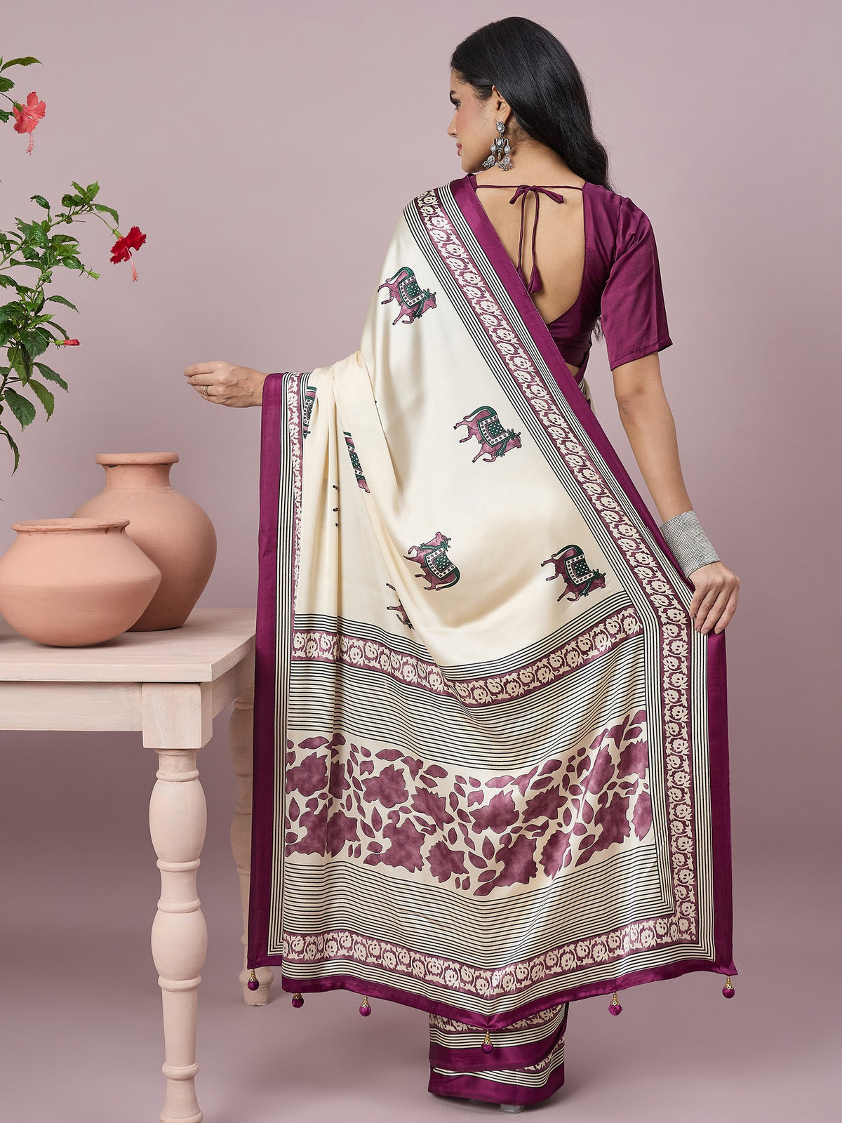 Off White satin saree view 2
