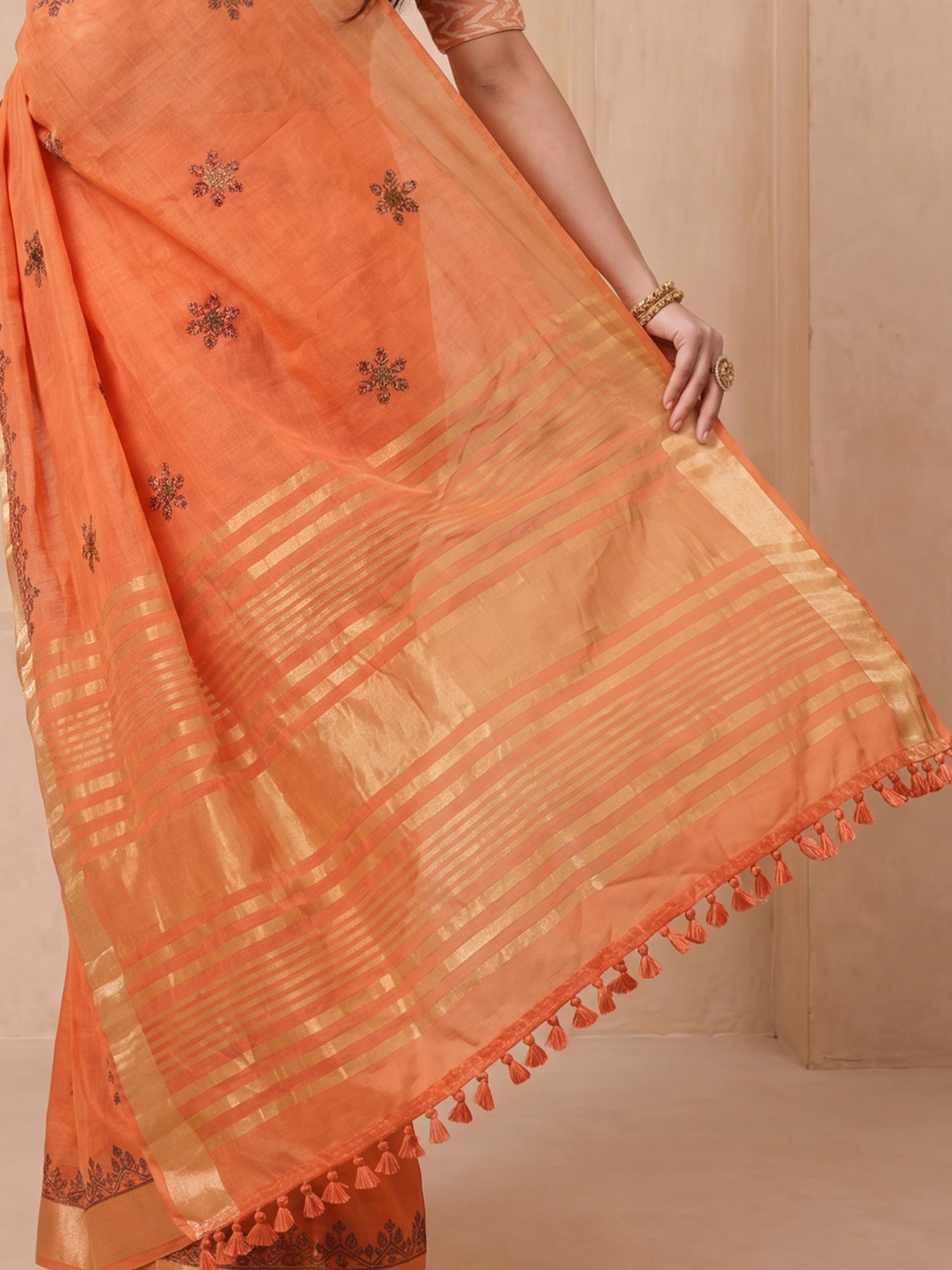 Orange Cotton Linen saree – detail view 5
