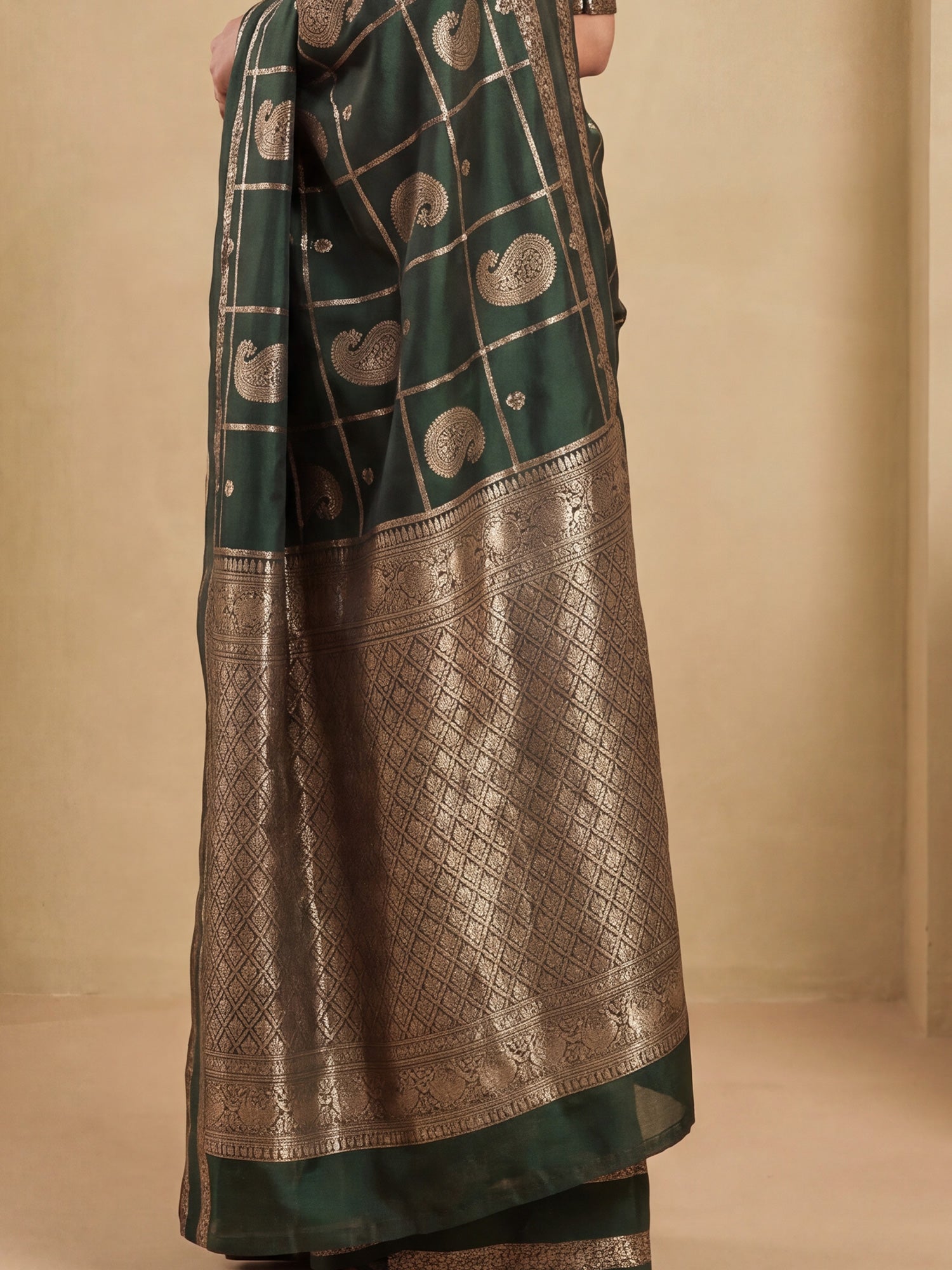 Green Silk Blend saree – detail view 5