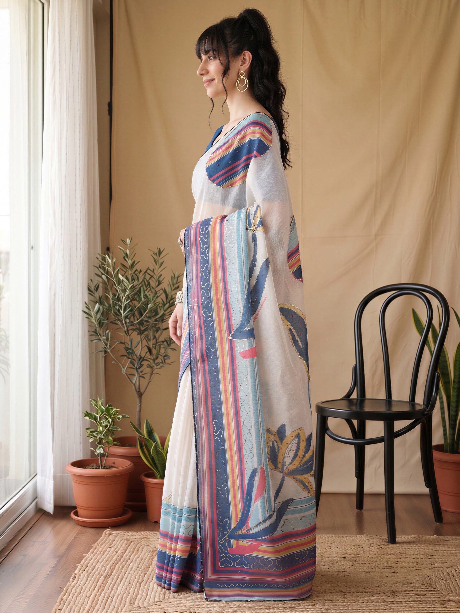 White Organza saree – detail view 2