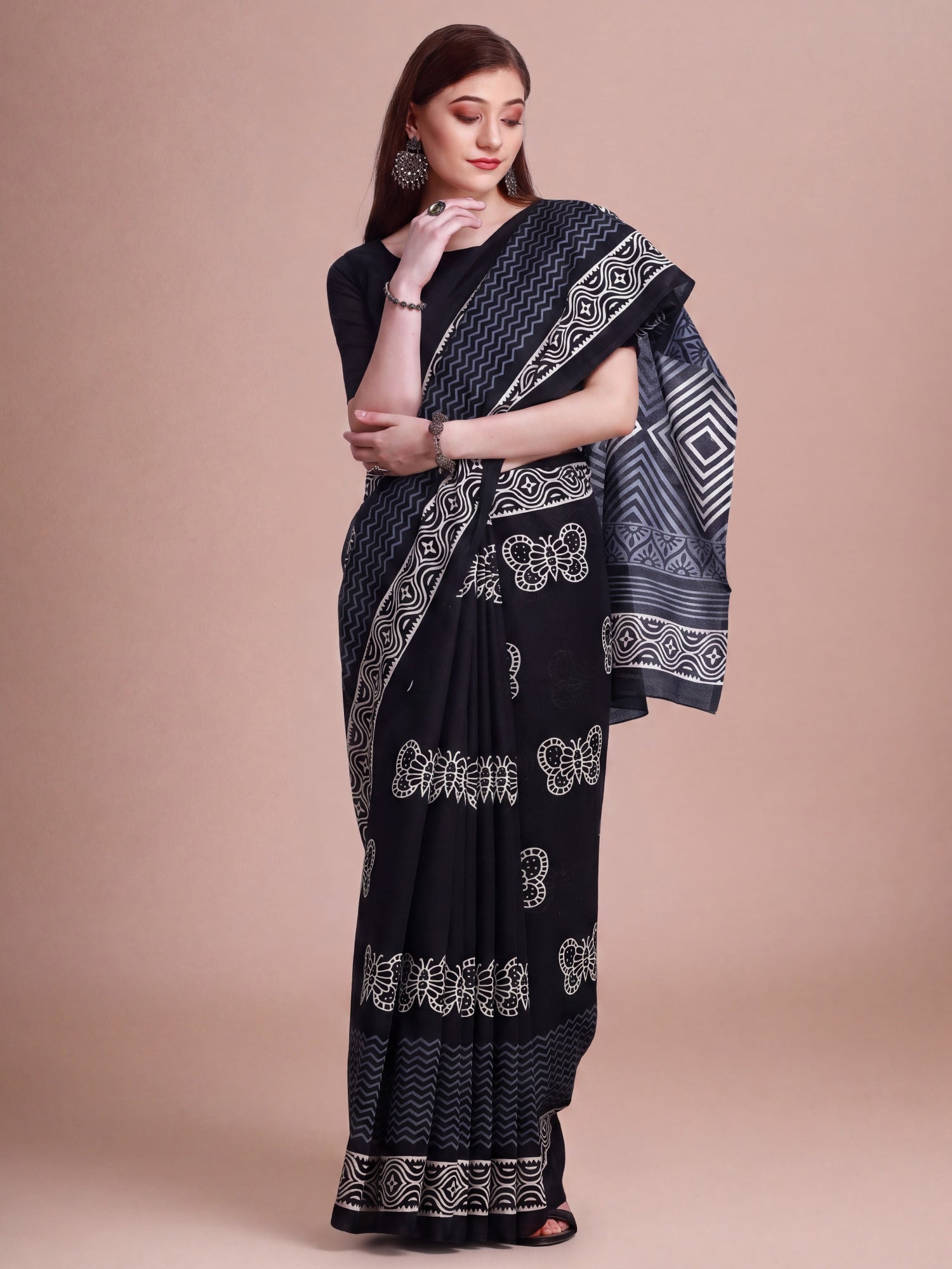 Black Bhagalpuri Silk saree – detail view 3