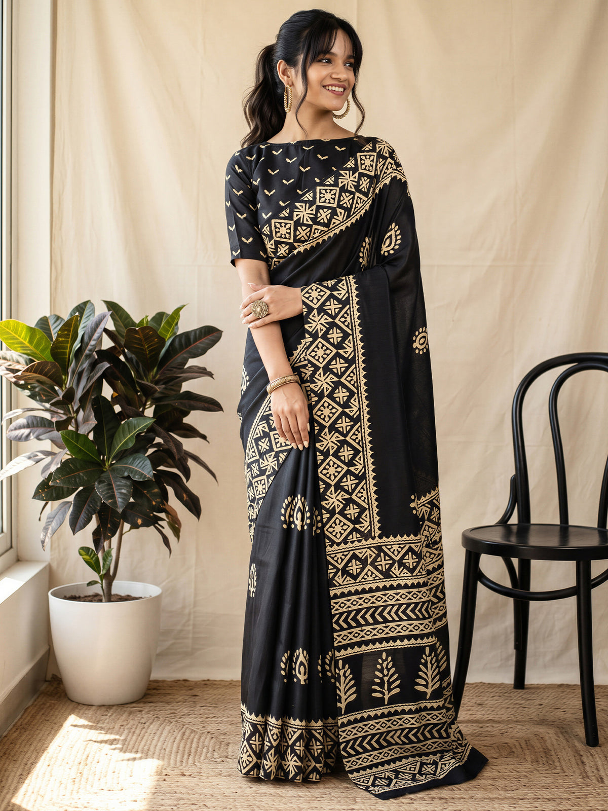 Black Cotton Blend saree – detail view 3
