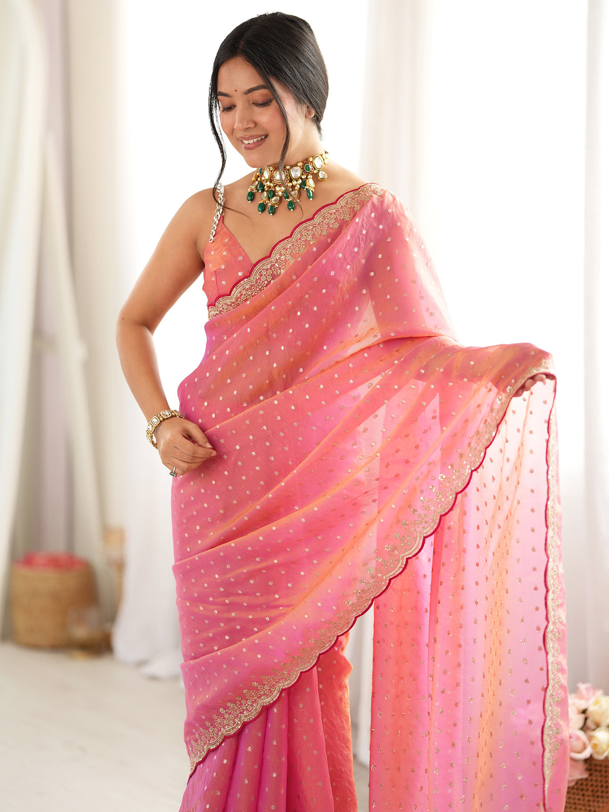 Pink Silk Blend saree – detail view 2
