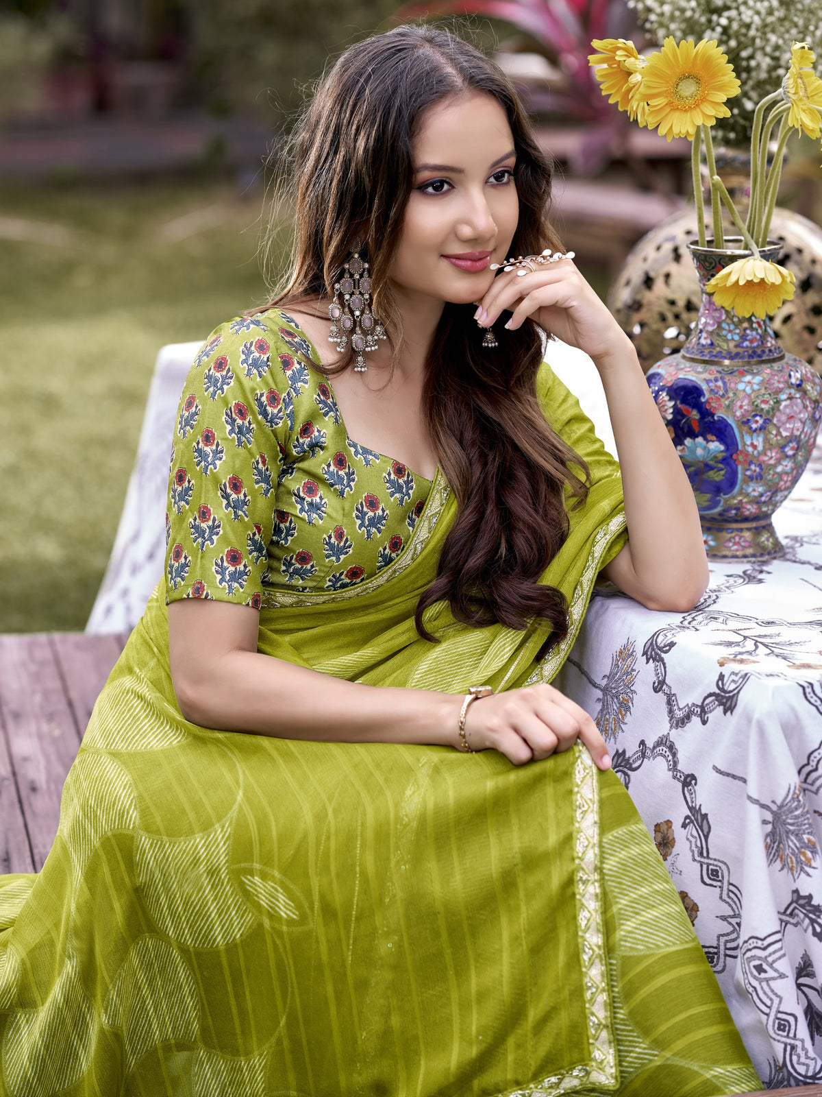 Lime Green Chiffon saree – detail view 3