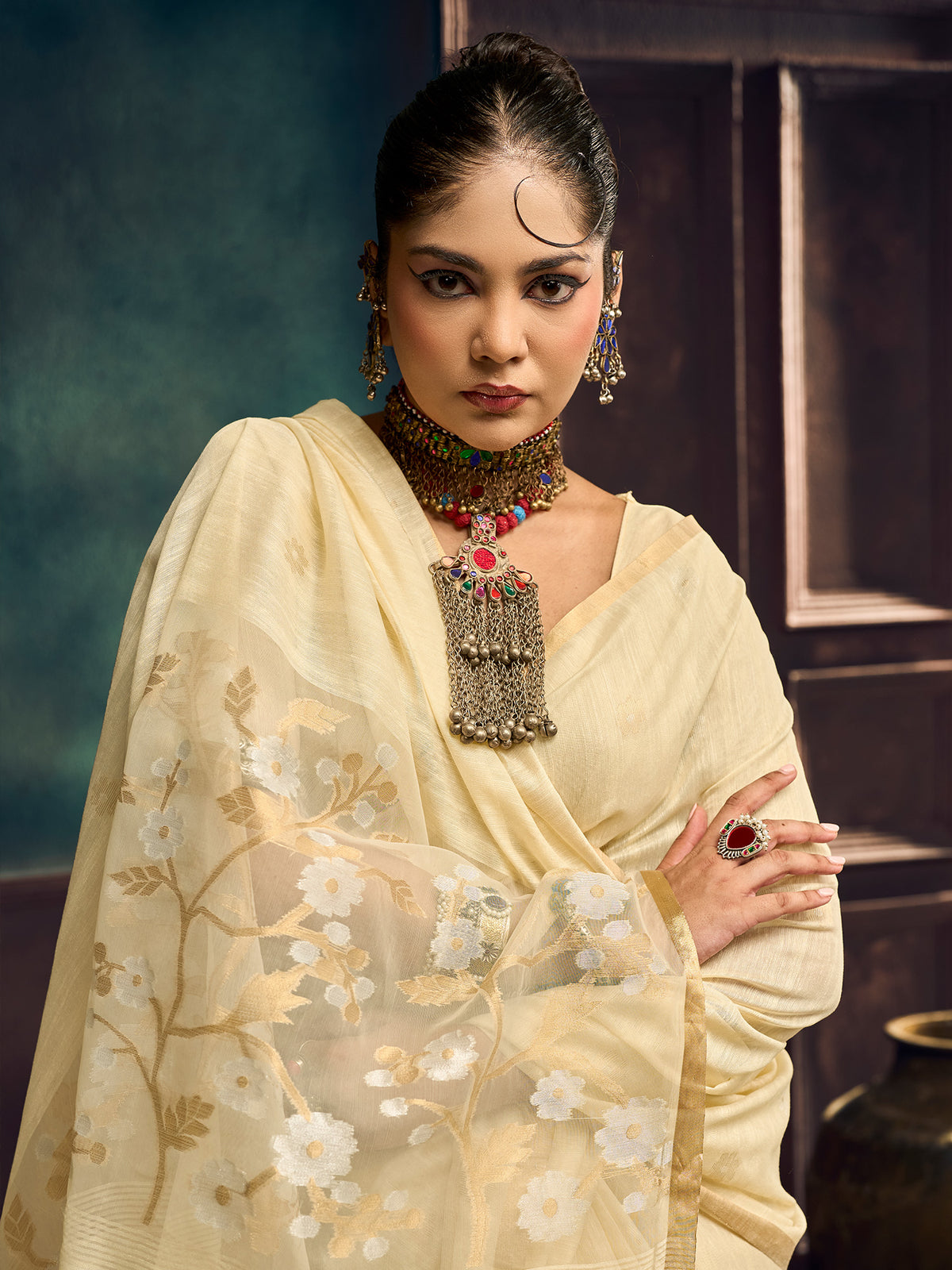 Cream Muga Cotton saree – detail view 4