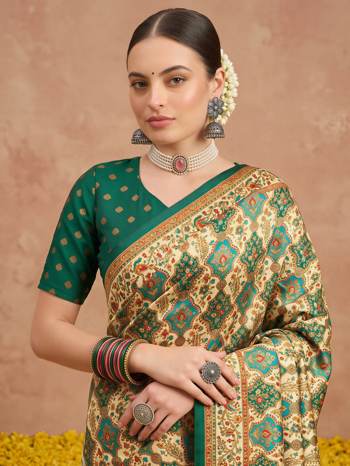 Cream Silk Blend saree – detail view 4